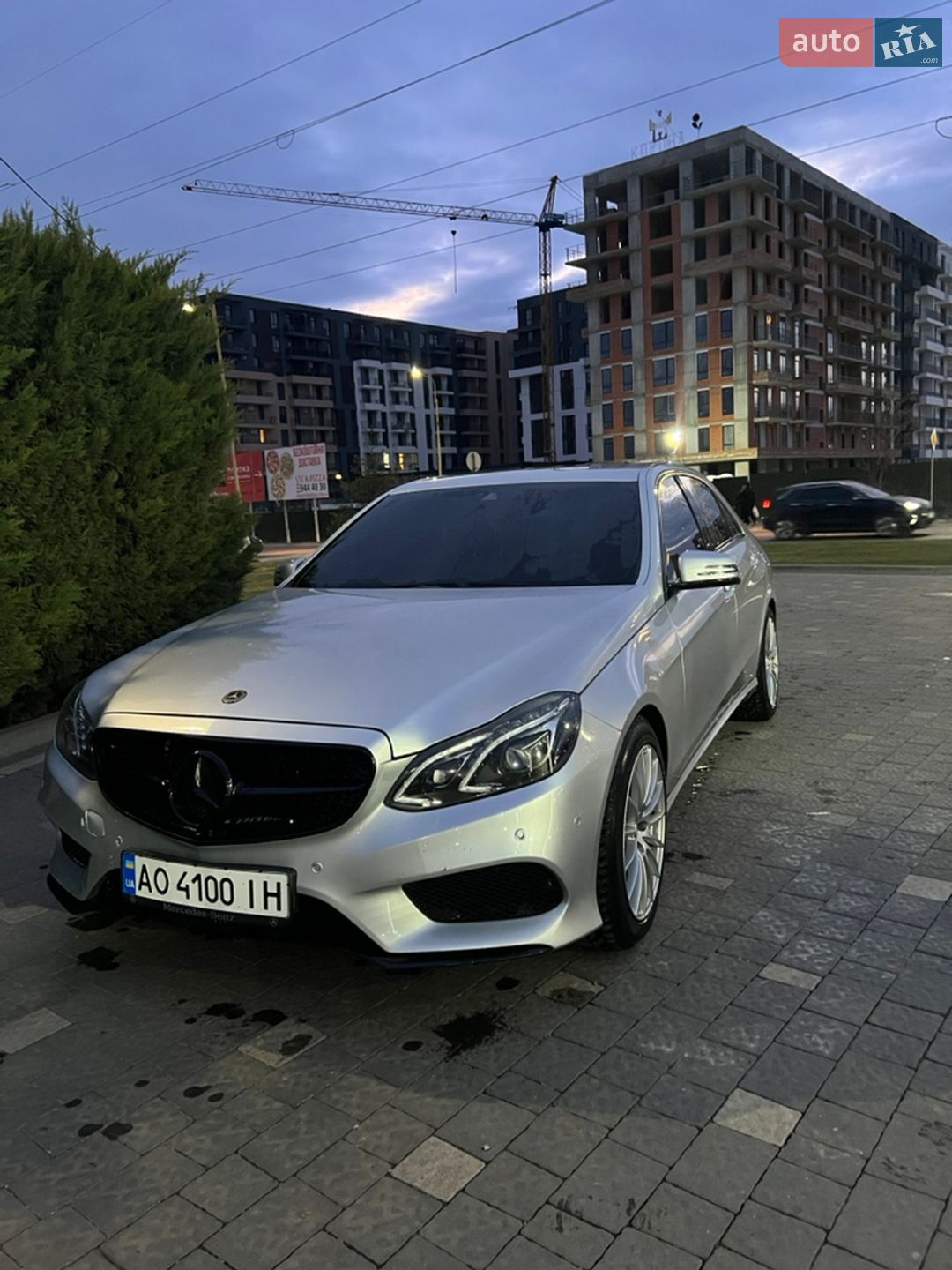 MERCEDES-BENZ E 220 2013