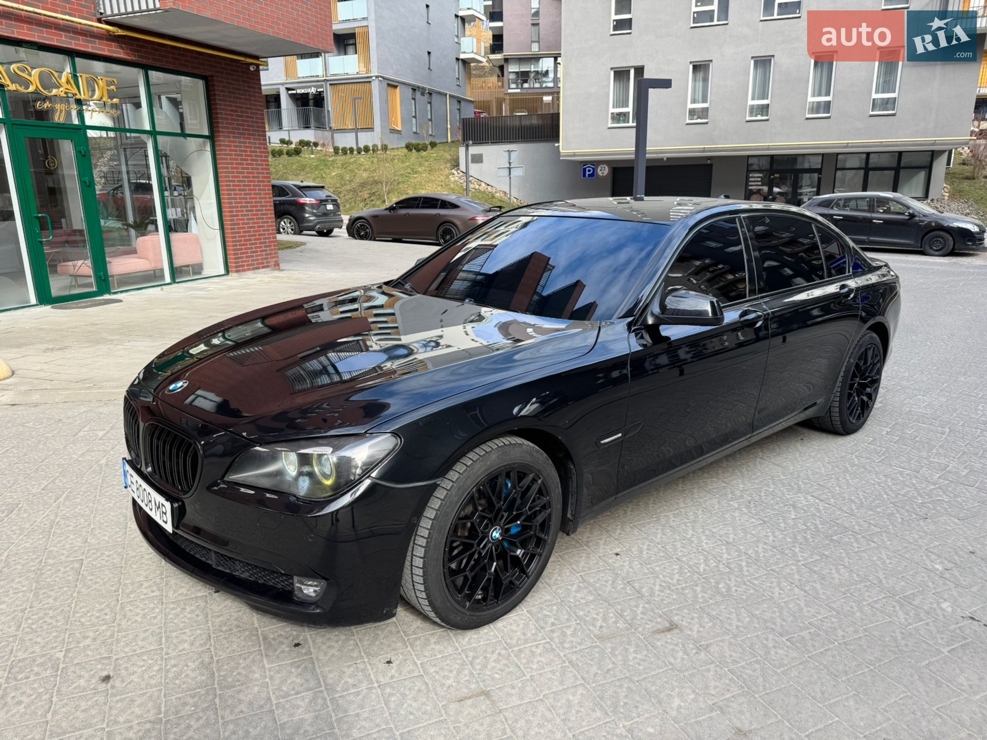 BMW 740 2011