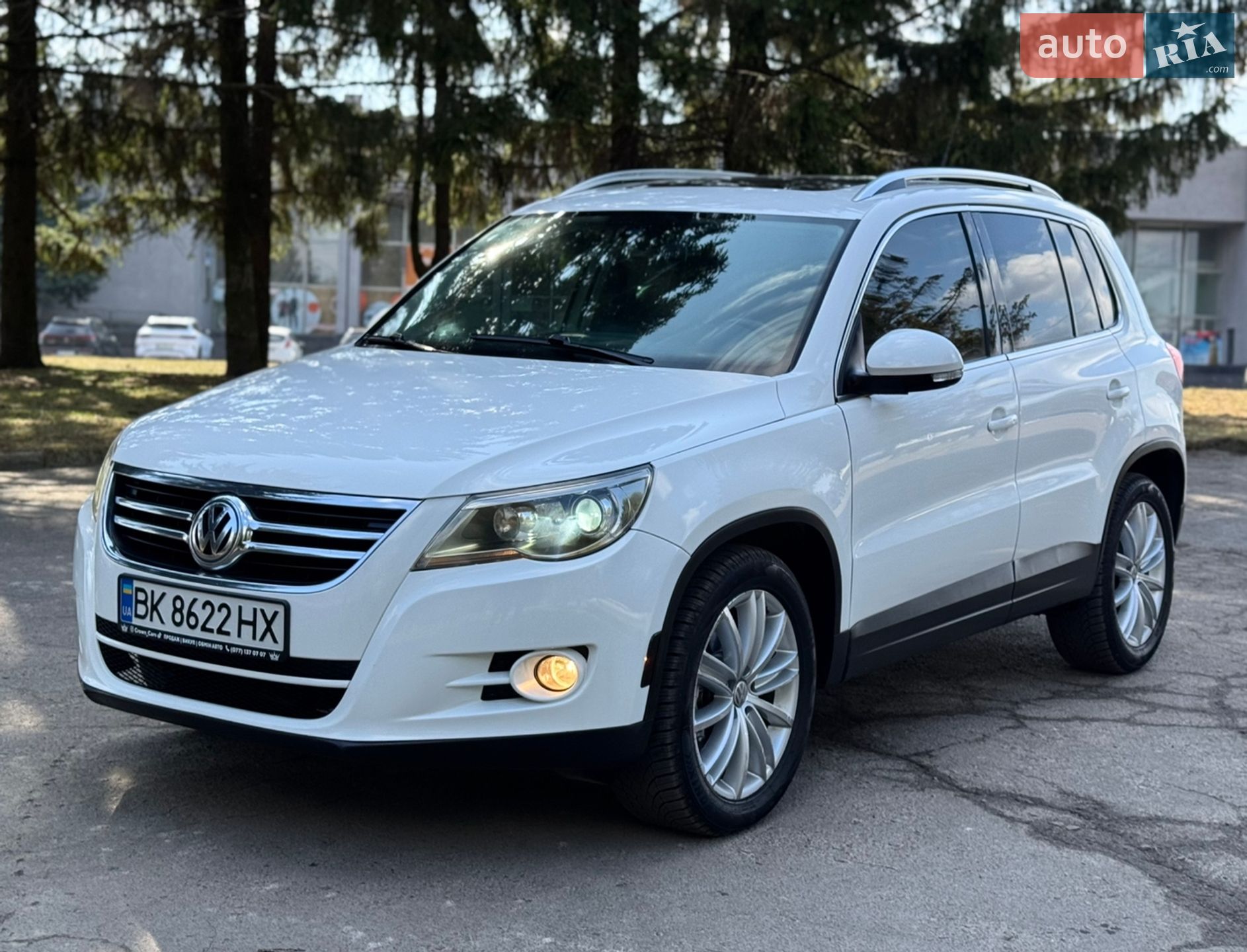 VOLKSWAGEN TIGUAN 2011