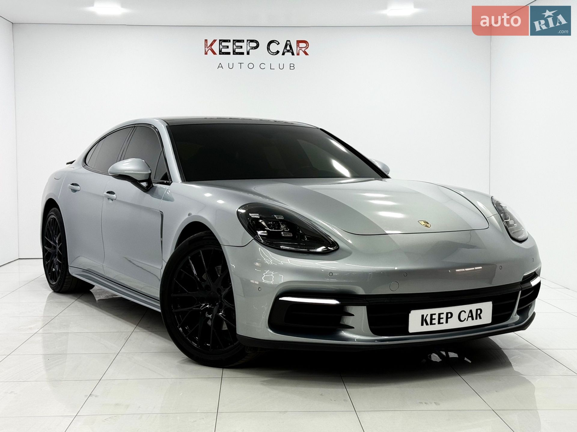 PORSCHE PANAMERA 2019