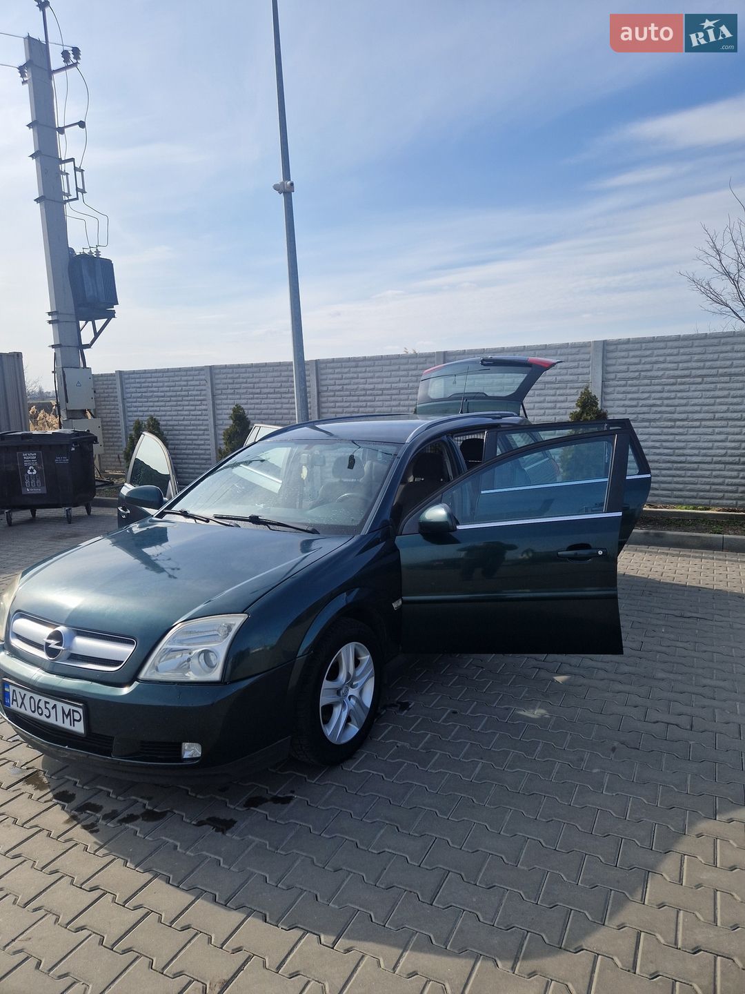 Головне фото звіту автомобіля OPEL VECTRA 2004