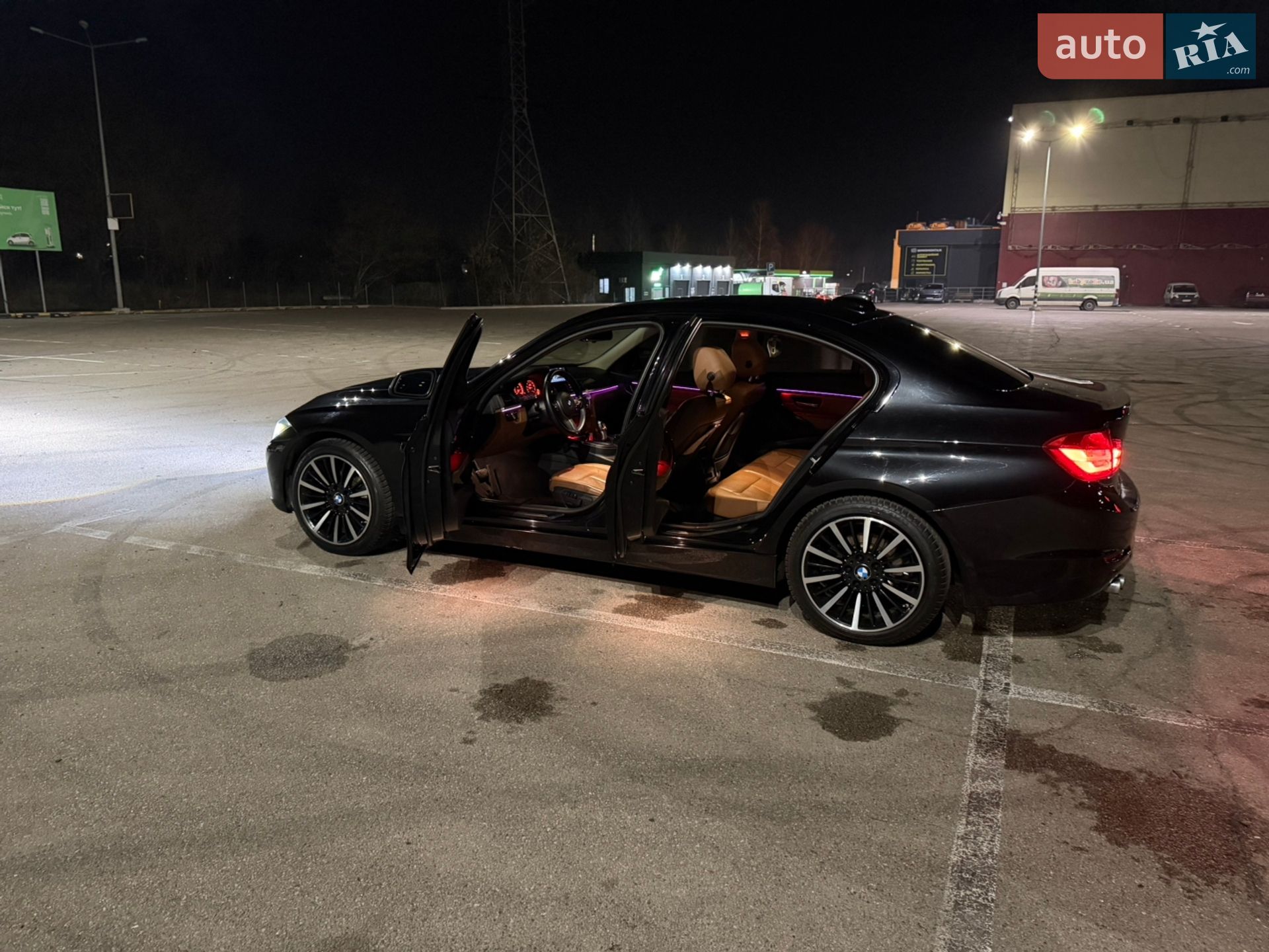Головне фото звіту автомобіля BMW 328I 2015