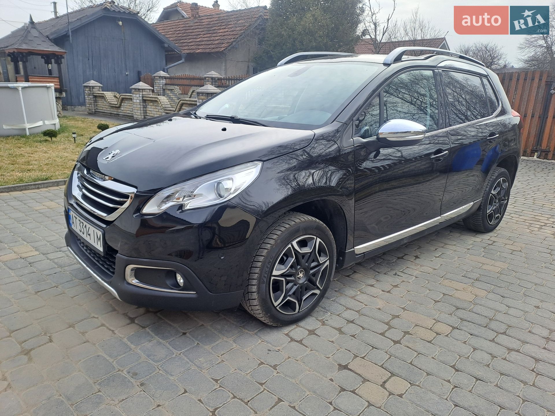 PEUGEOT 2008 2015