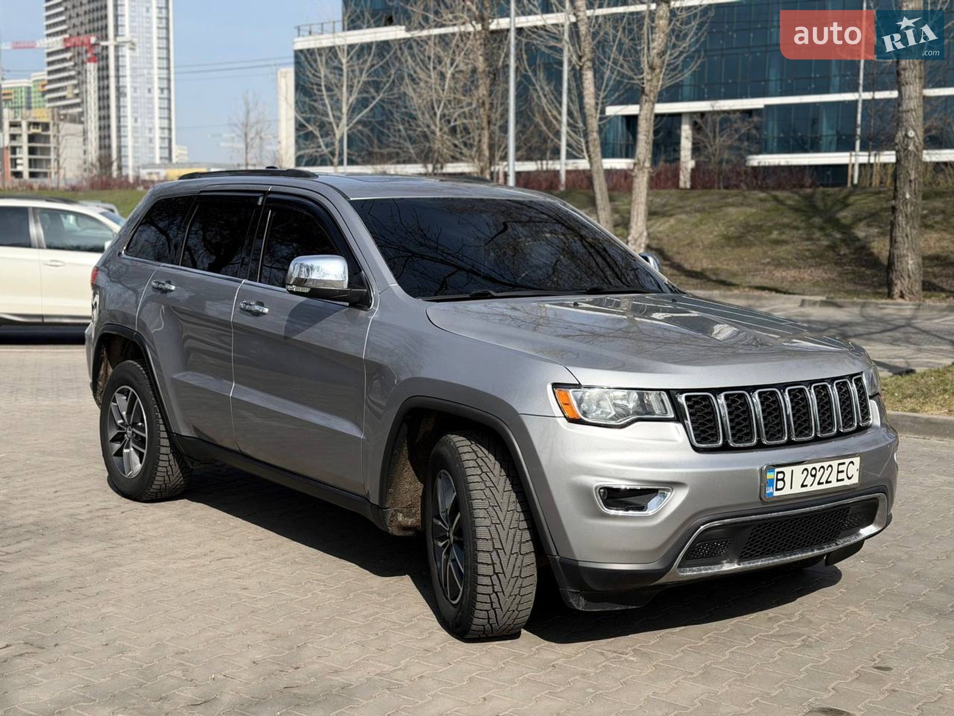 JEEP GRAND CHEROKEE