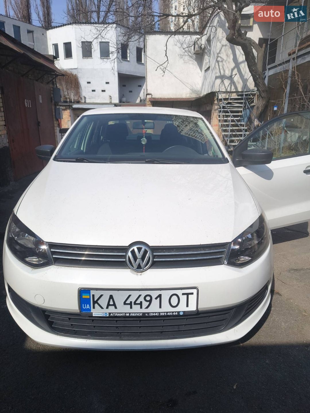 VOLKSWAGEN POLO 2011