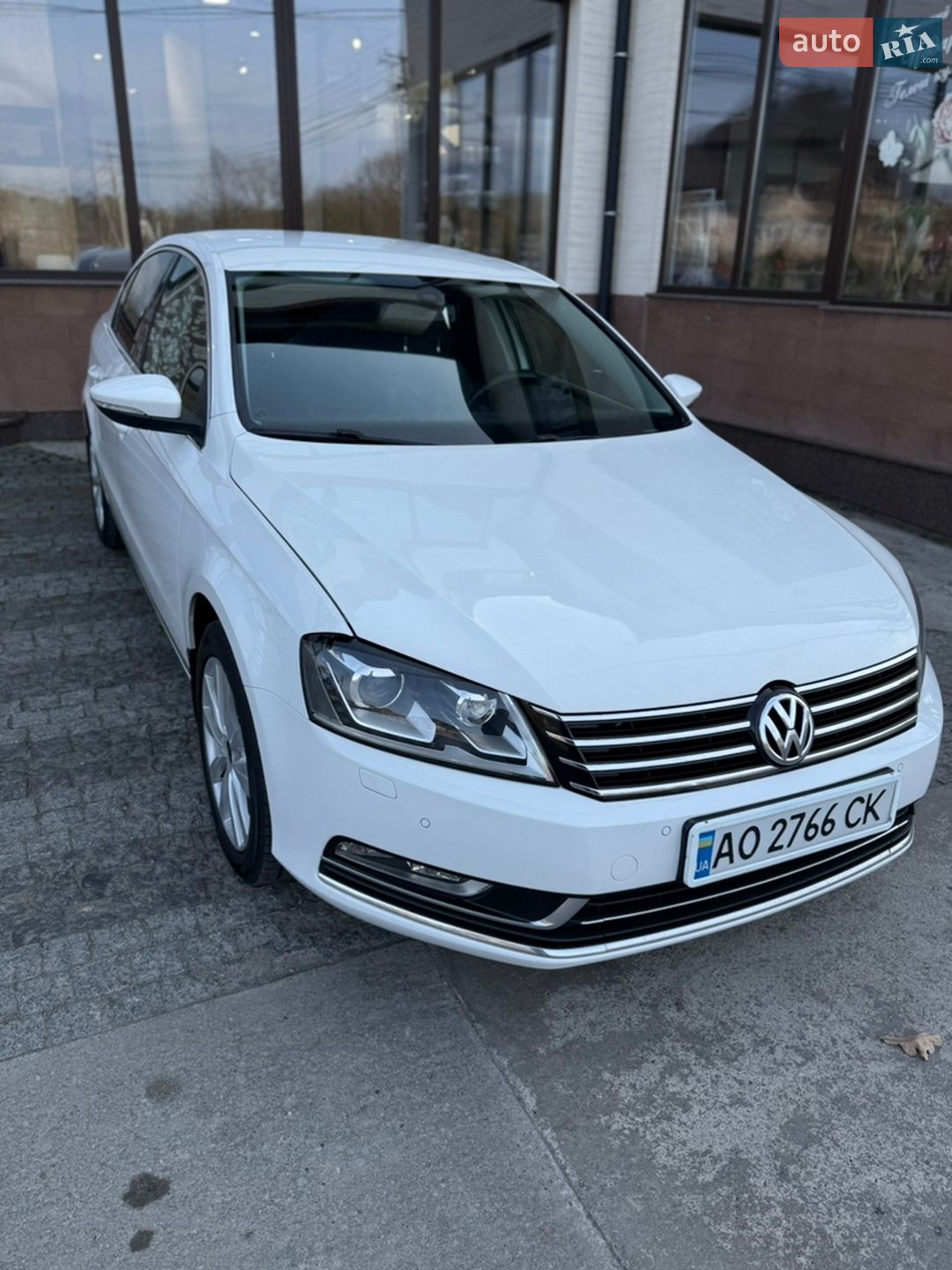 VOLKSWAGEN PASSAT 2012