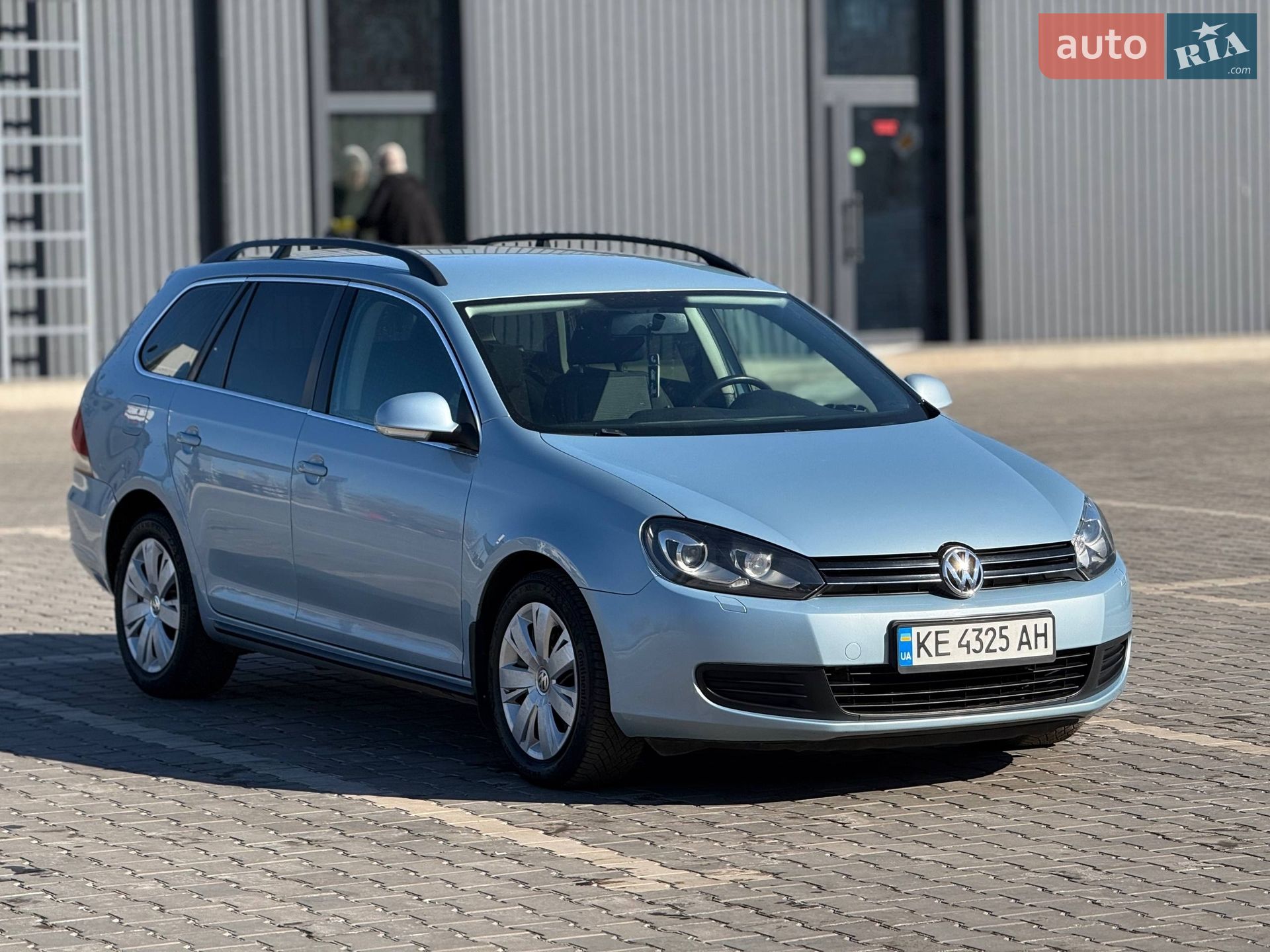 VOLKSWAGEN GOLF 2010