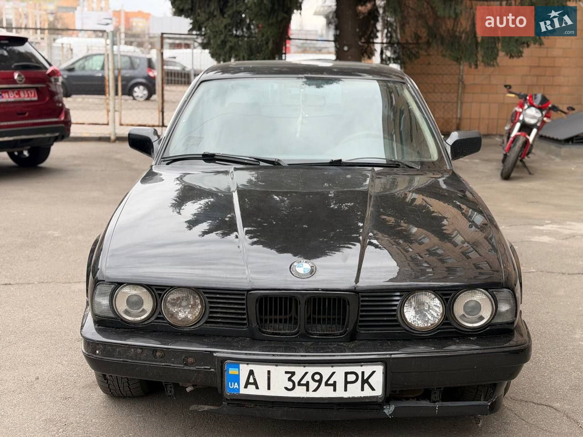 Головне фото звіту автомобіля BMW 525 1990