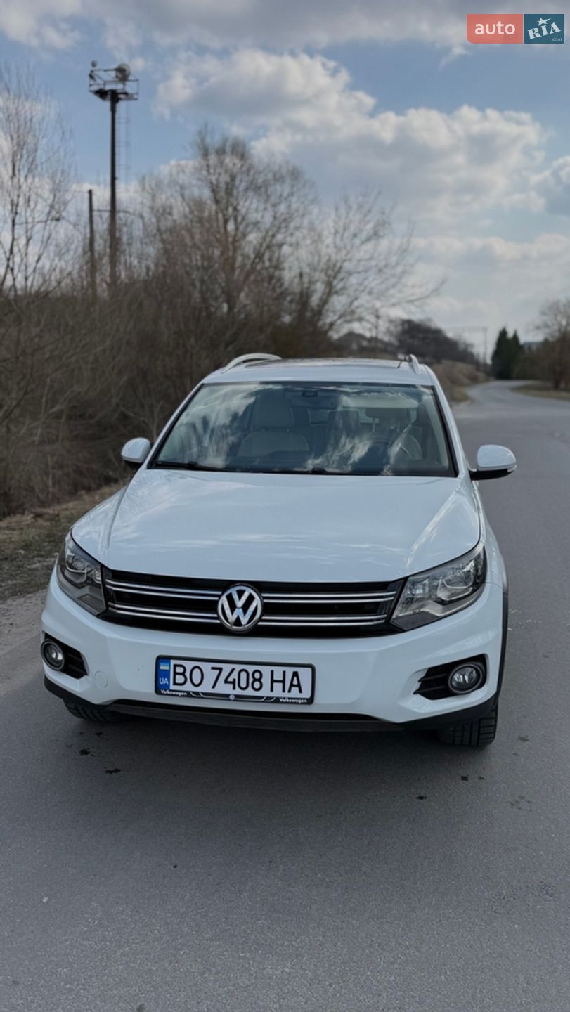 VOLKSWAGEN TIGUAN 2015