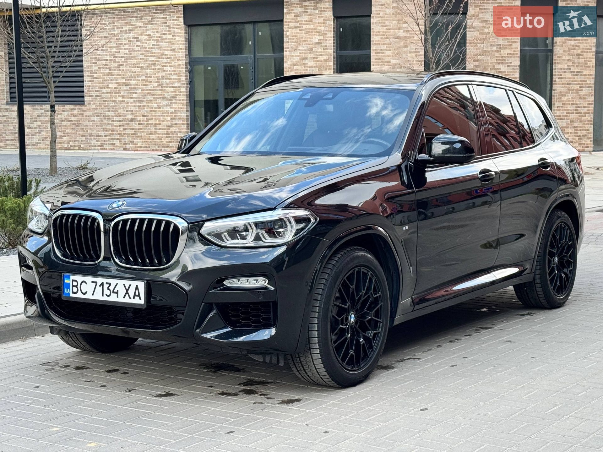 Головне фото звіту автомобіля BMW X3 2019