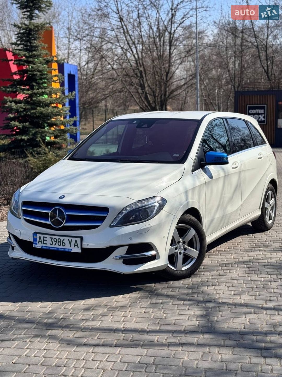 MERCEDES-BENZ B 250E 2015
