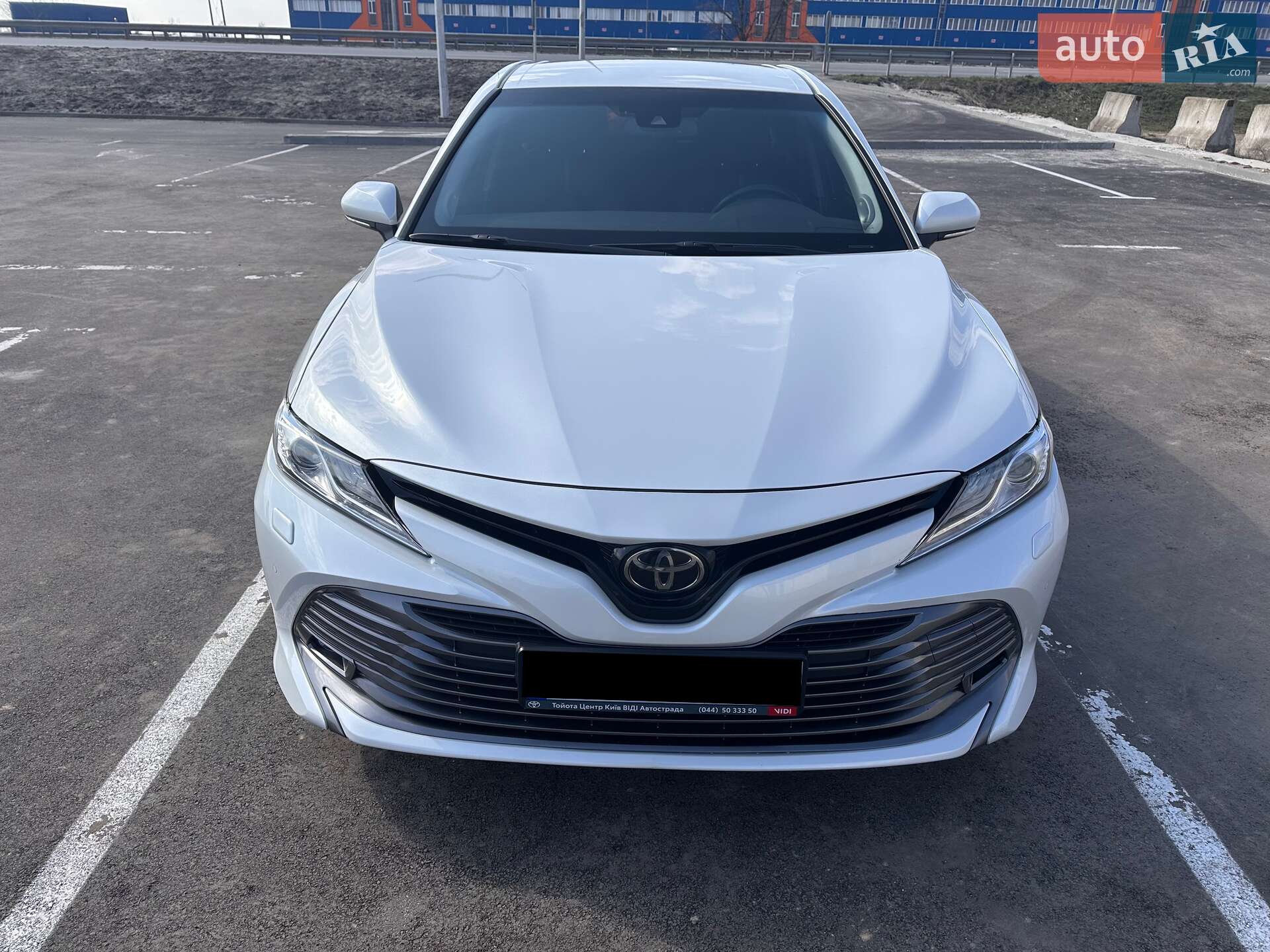 TOYOTA CAMRY