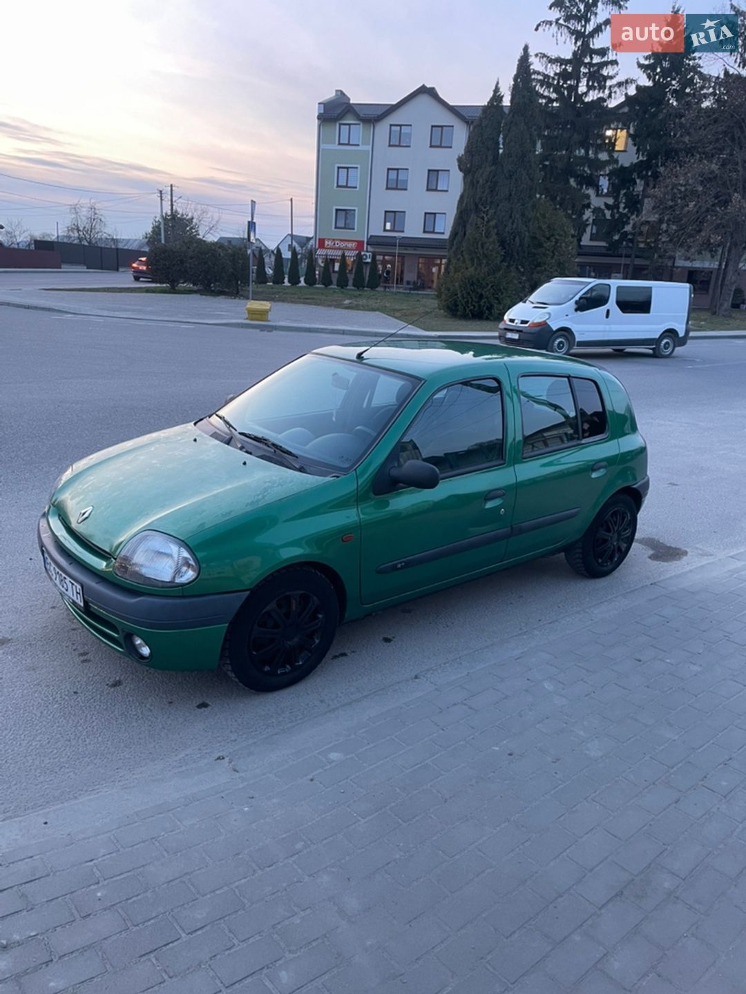 RENAULT CLIO 2000