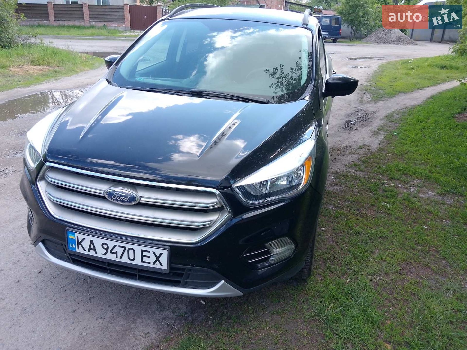 Головне фото звіту автомобіля FORD ESCAPE 2017