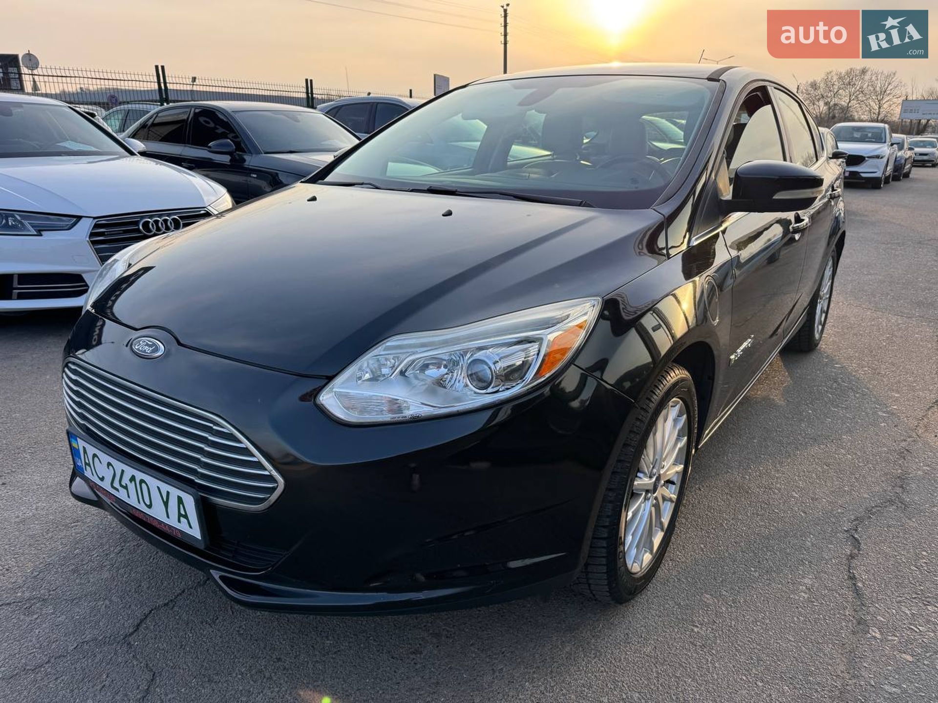 Головне фото звіту автомобіля FORD FOCUS 2012