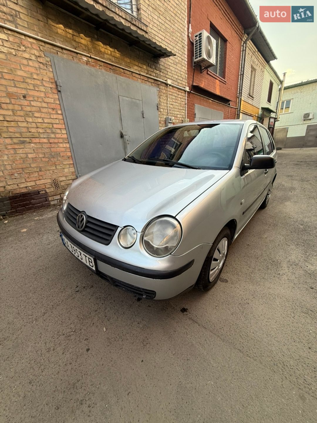 VOLKSWAGEN POLO 2004