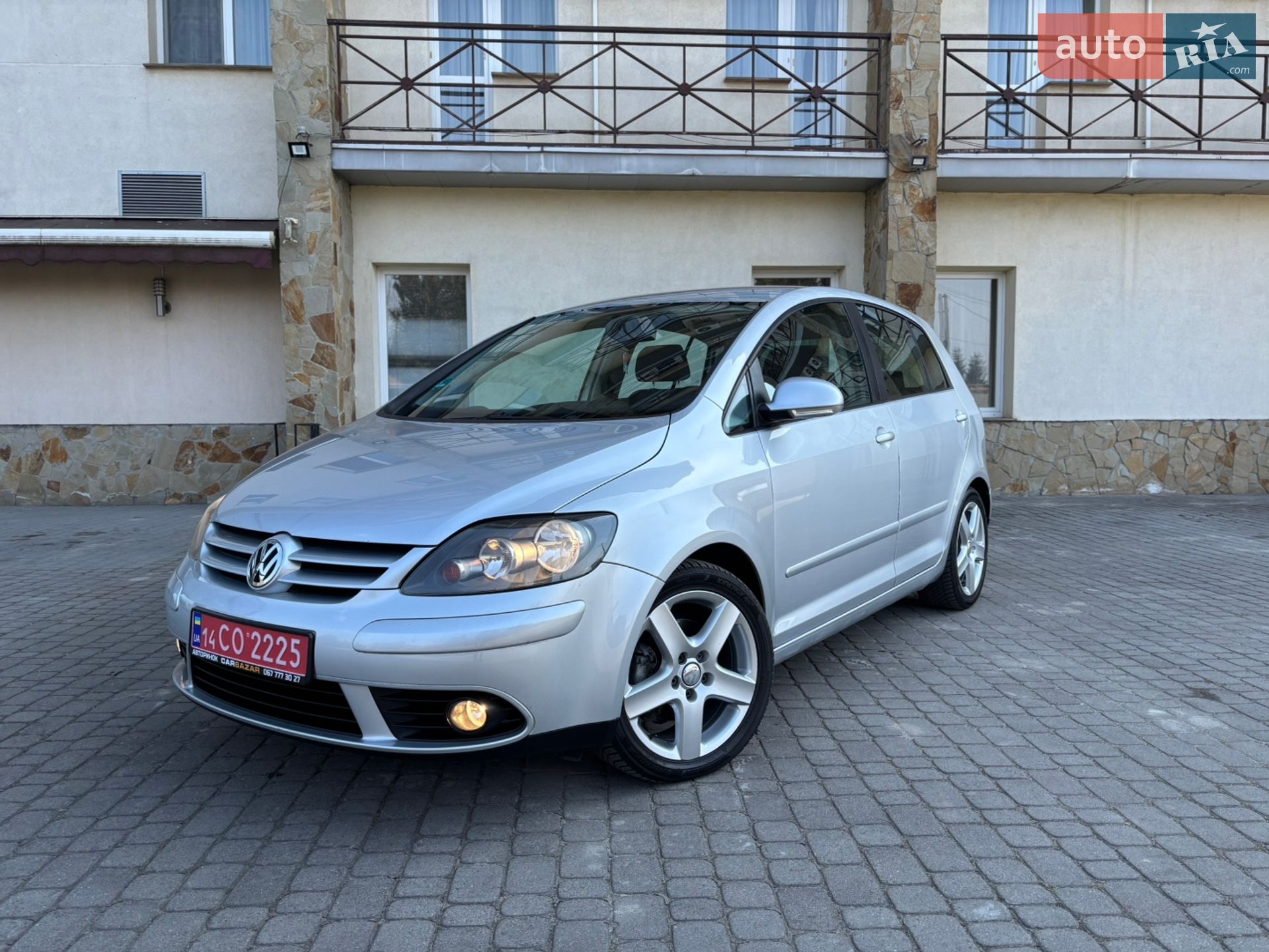 VOLKSWAGEN GOLF 2005