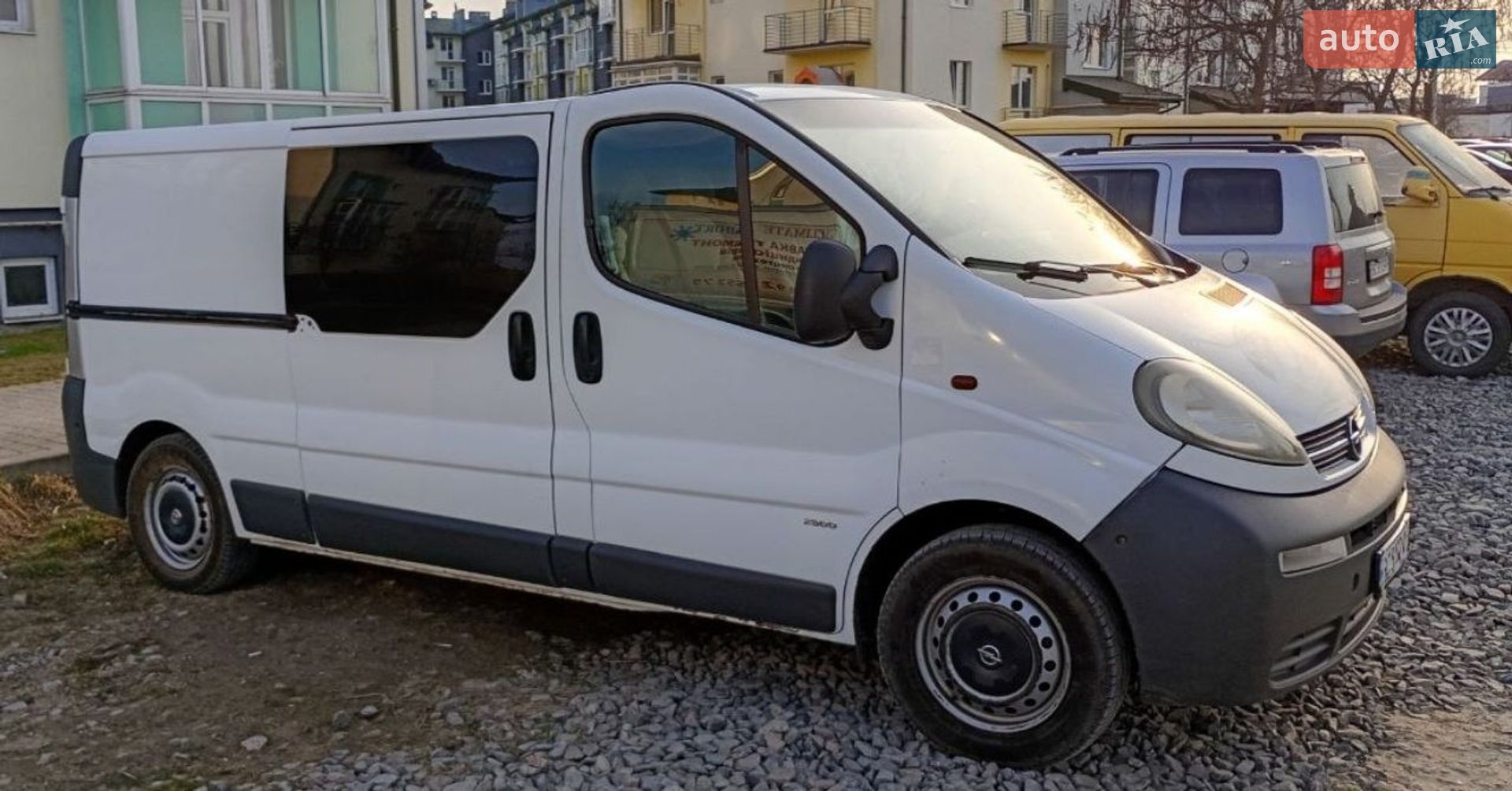 Головне фото звіту автомобіля OPEL VIVARO 2002