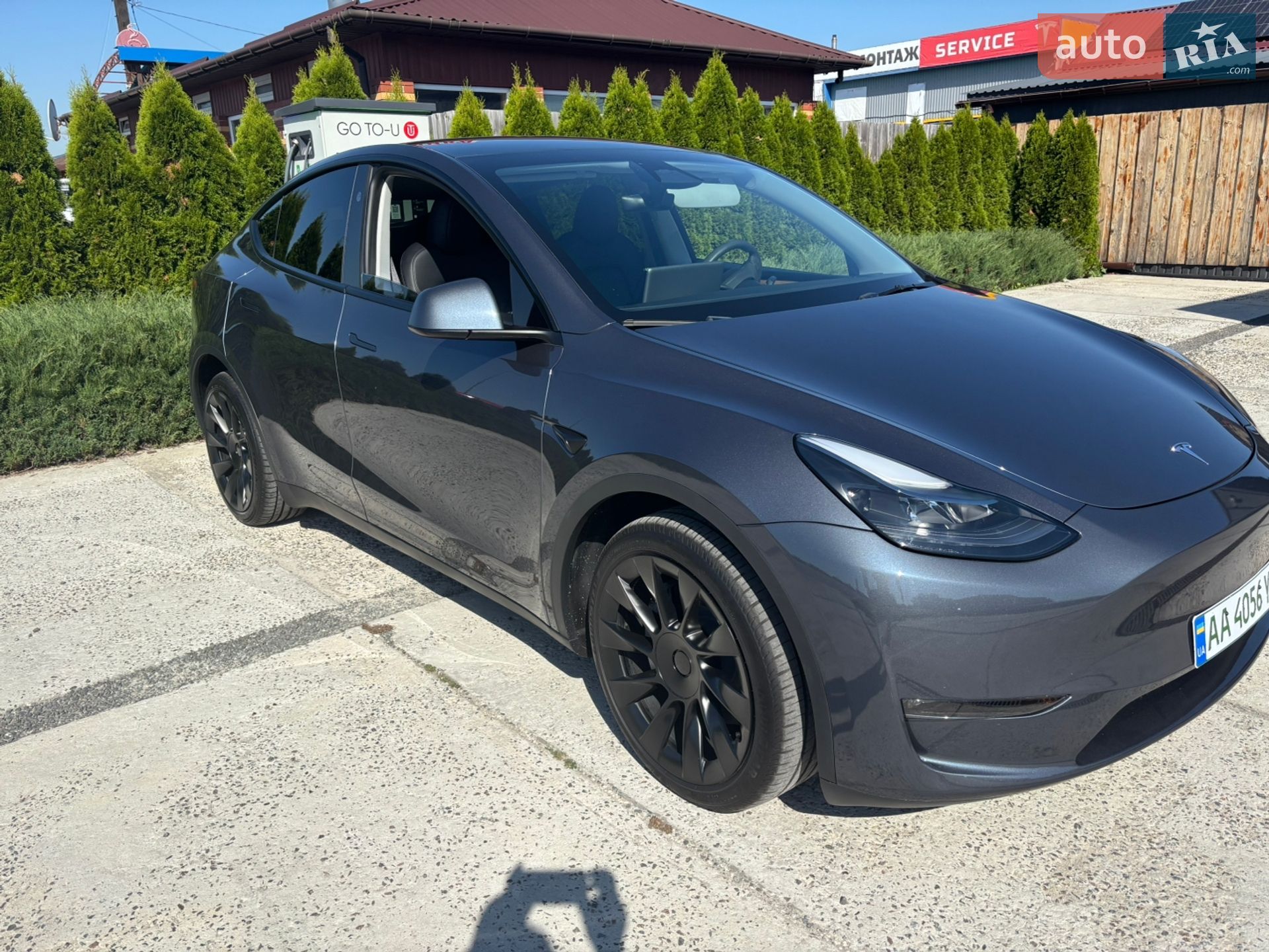 TESLA MODEL Y LONG RANGE 2023
