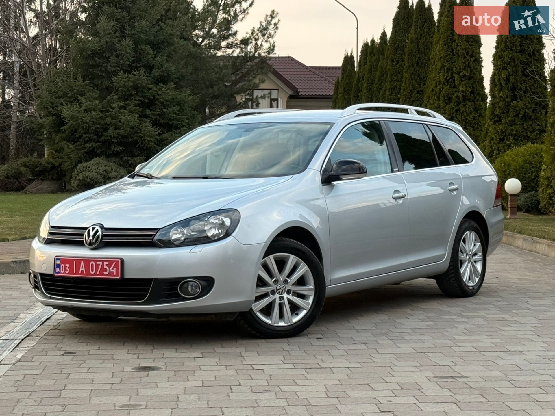 VOLKSWAGEN GOLF 2011