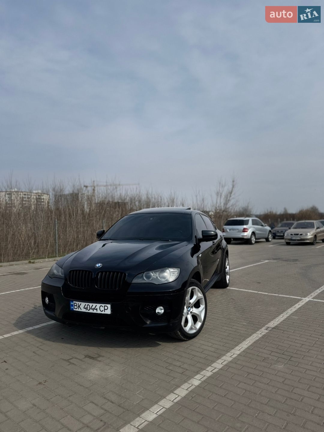 Головне фото звіту автомобіля BMW X6 2009