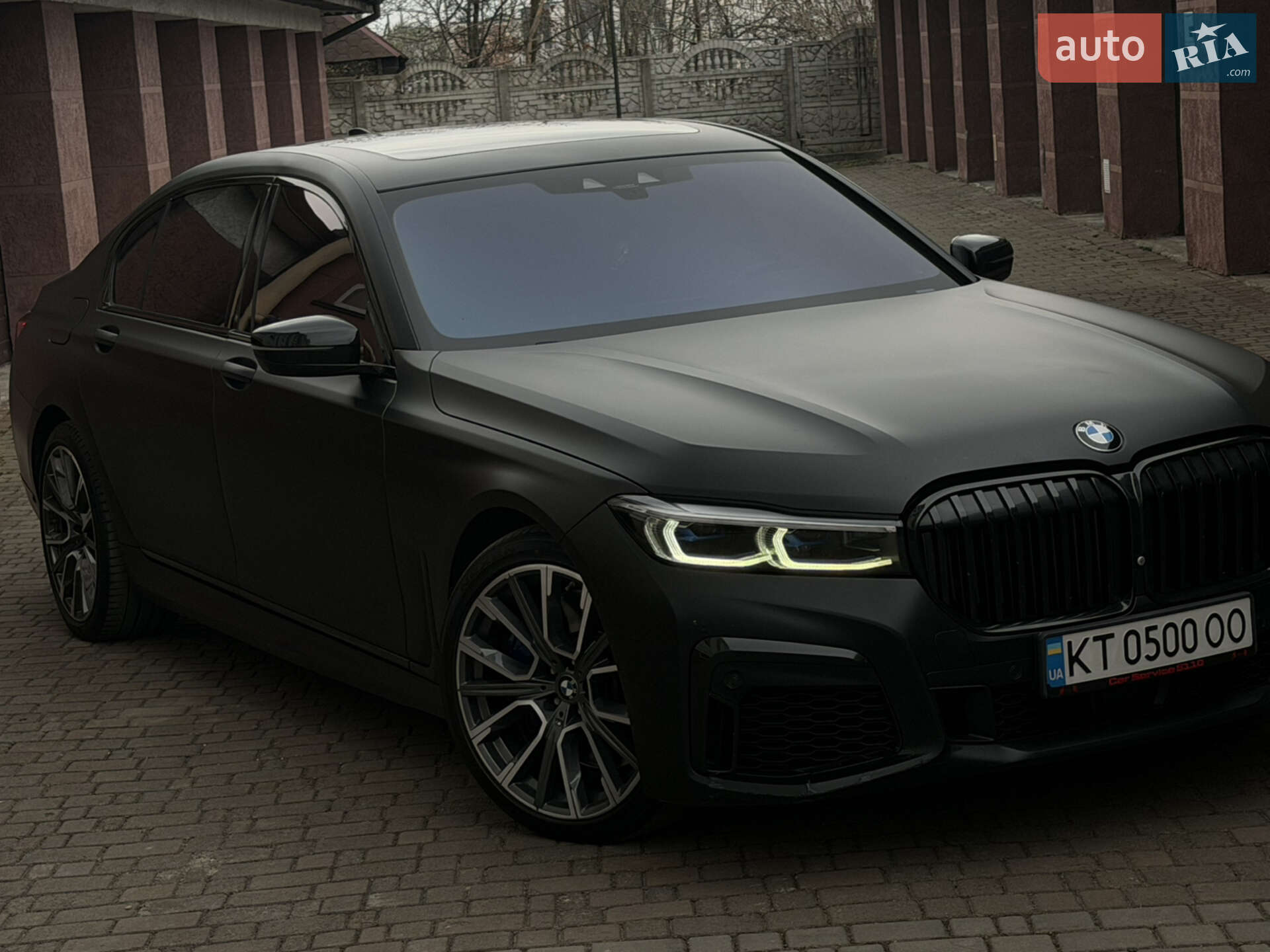 BMW 750I 2016