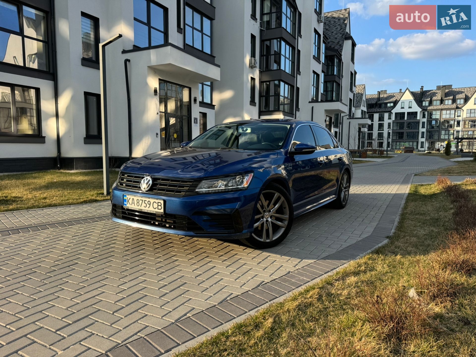 VOLKSWAGEN PASSAT 2016