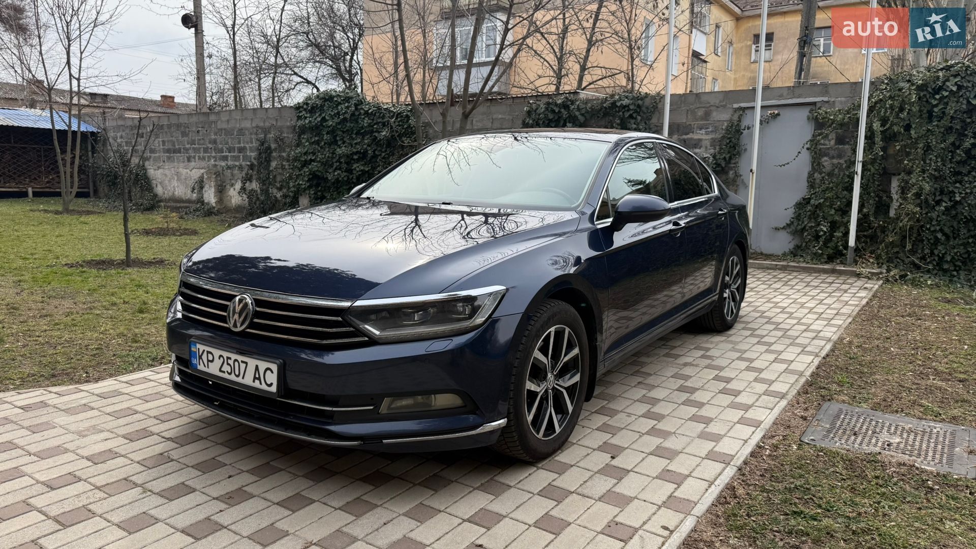 VOLKSWAGEN PASSAT 2015
