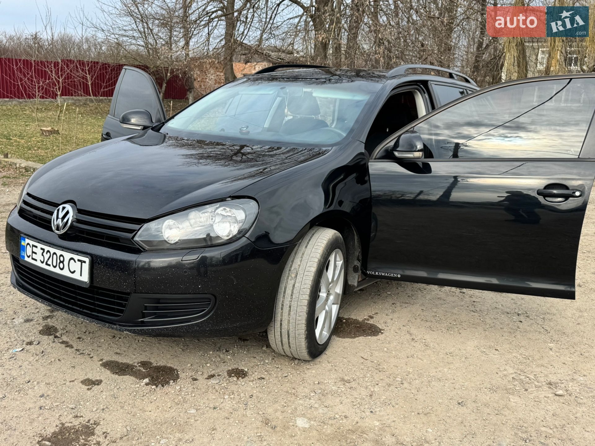 VOLKSWAGEN GOLF 2011