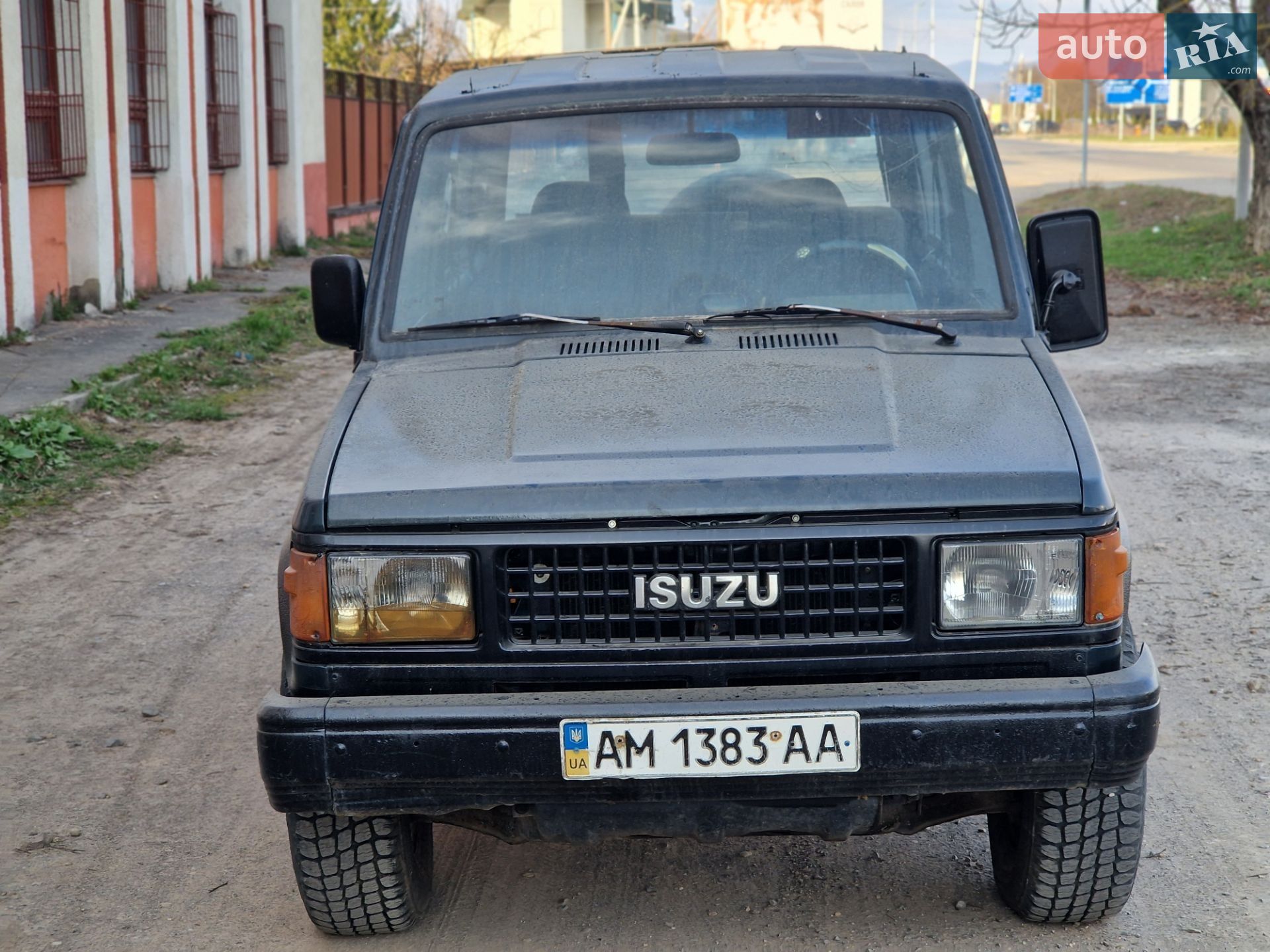 ISUZU TROOPER 1987