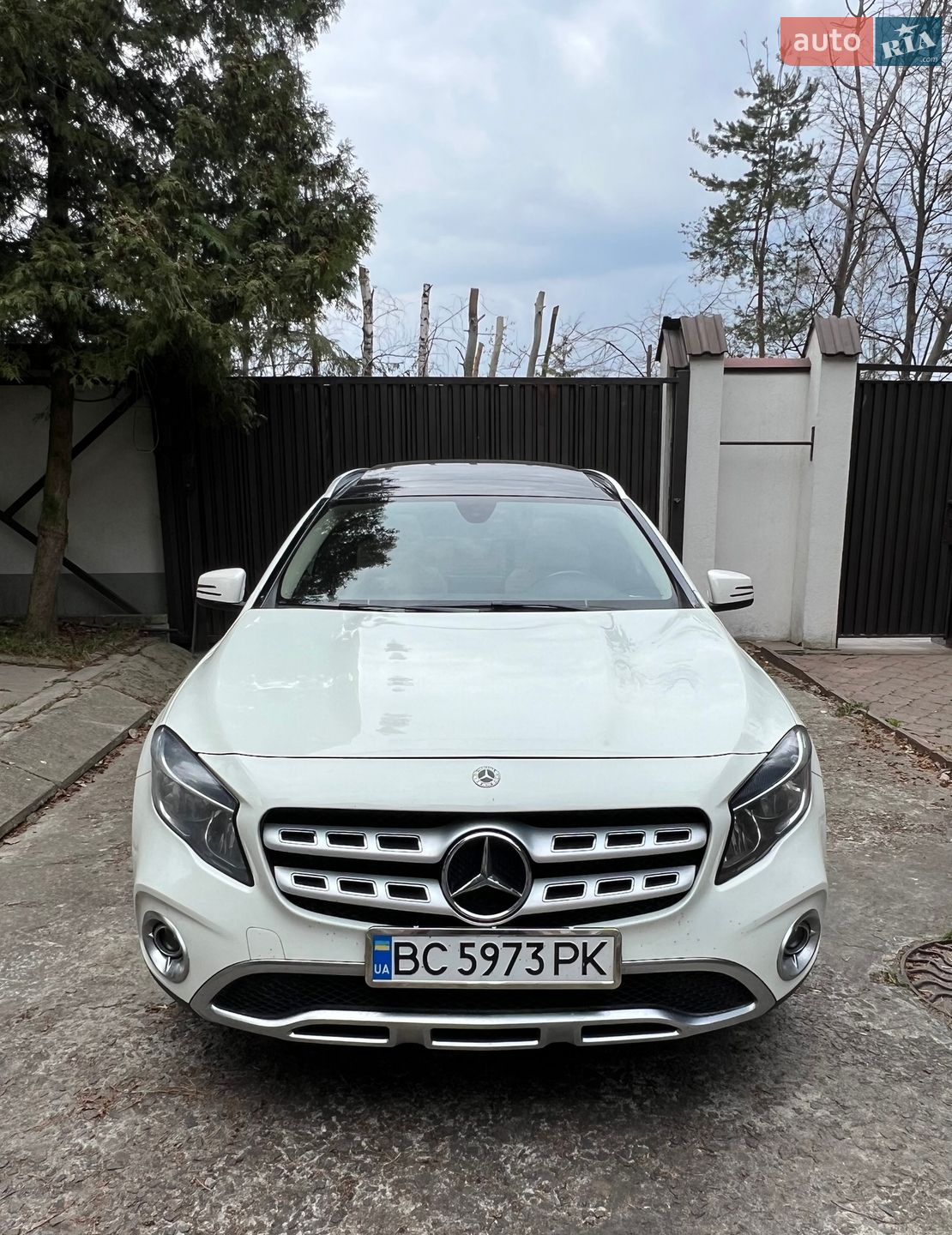 MERCEDES-BENZ GLA 250 2017
