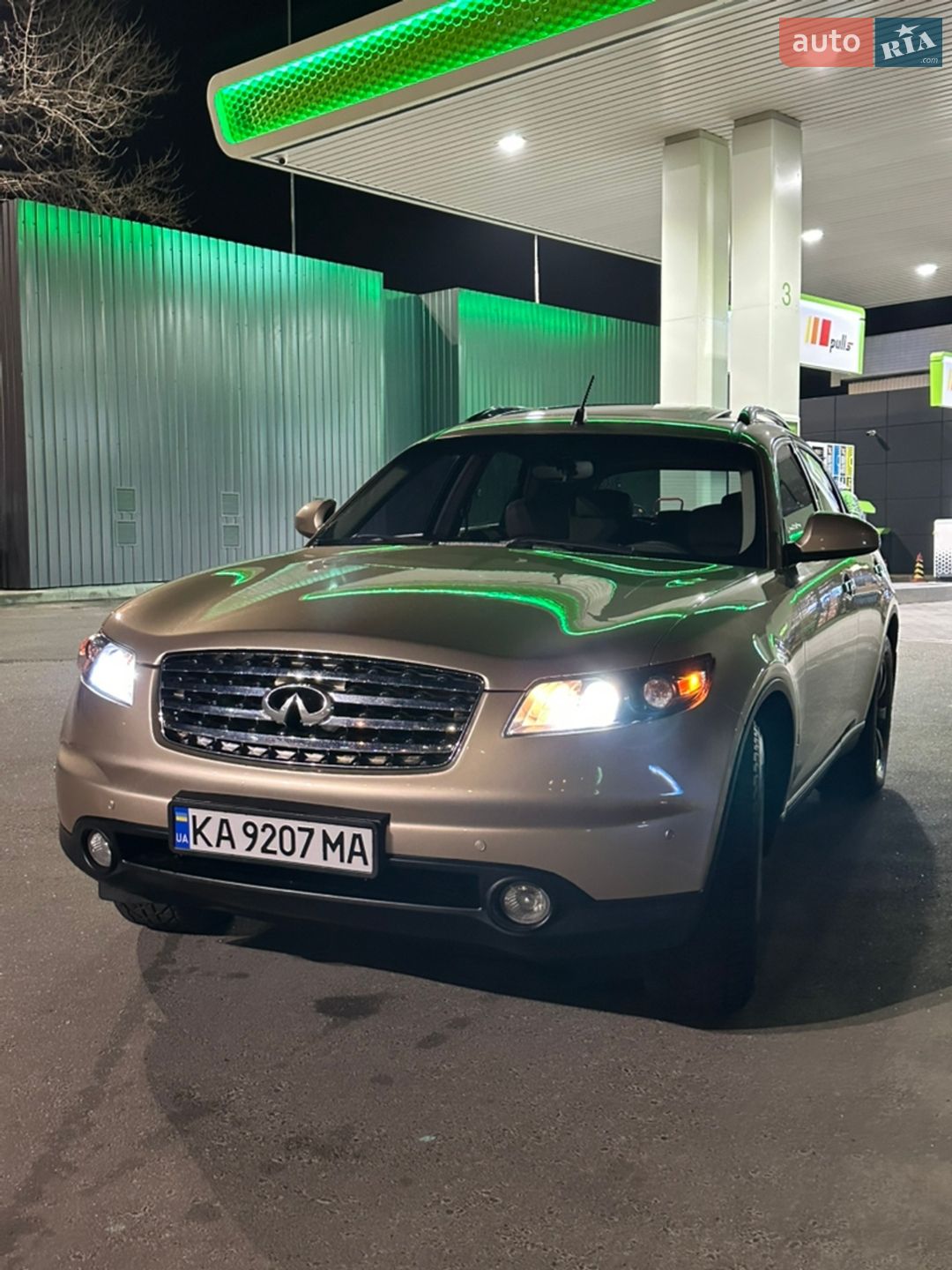 INFINITI FX35 2005
