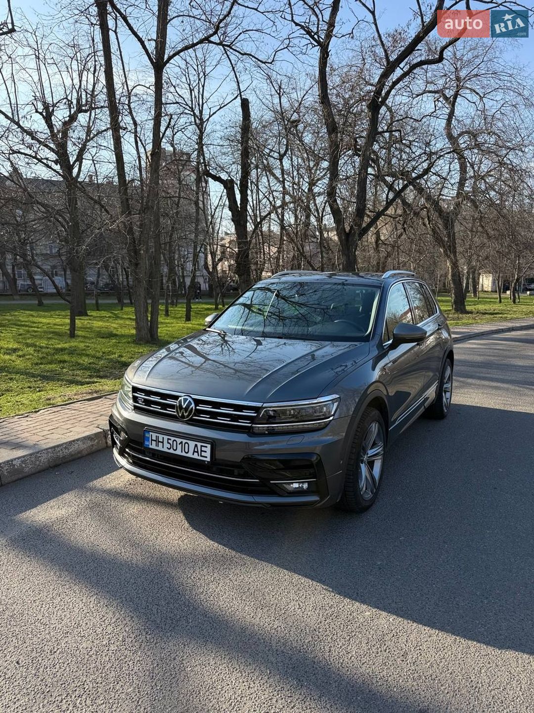 VOLKSWAGEN TIGUAN 2019