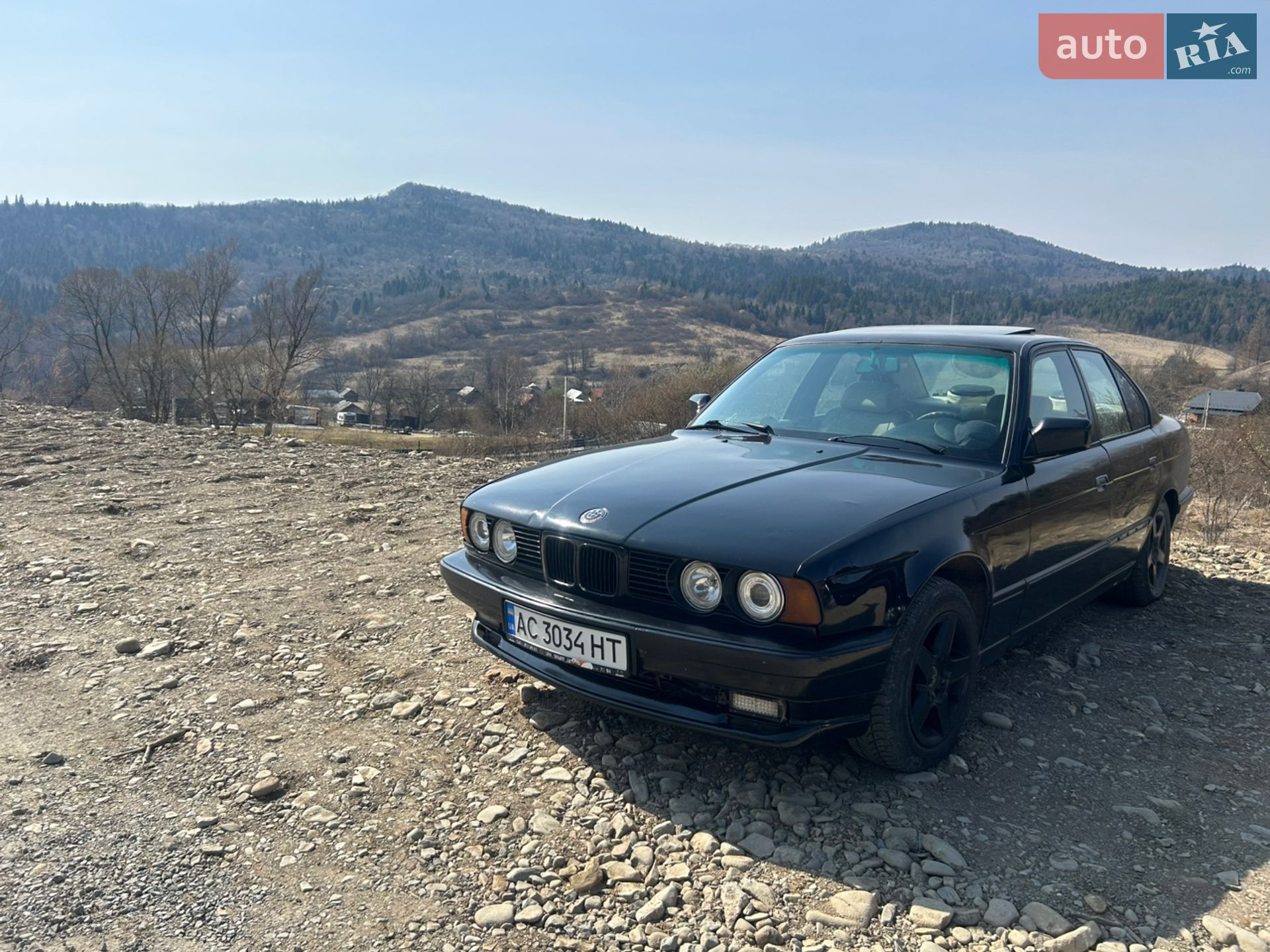 Головне фото звіту автомобіля BMW 520 1989