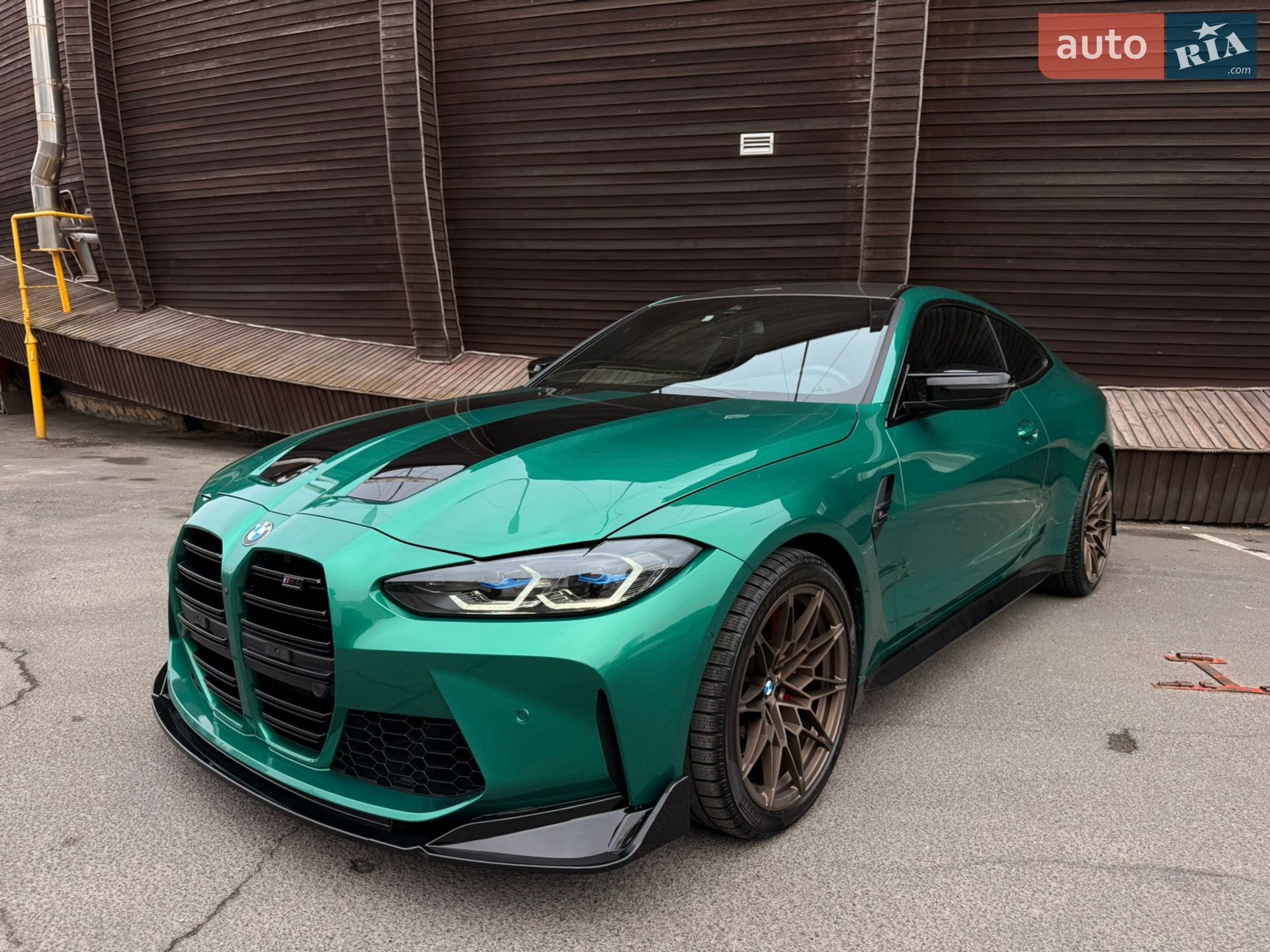BMW M4 COMPETITION