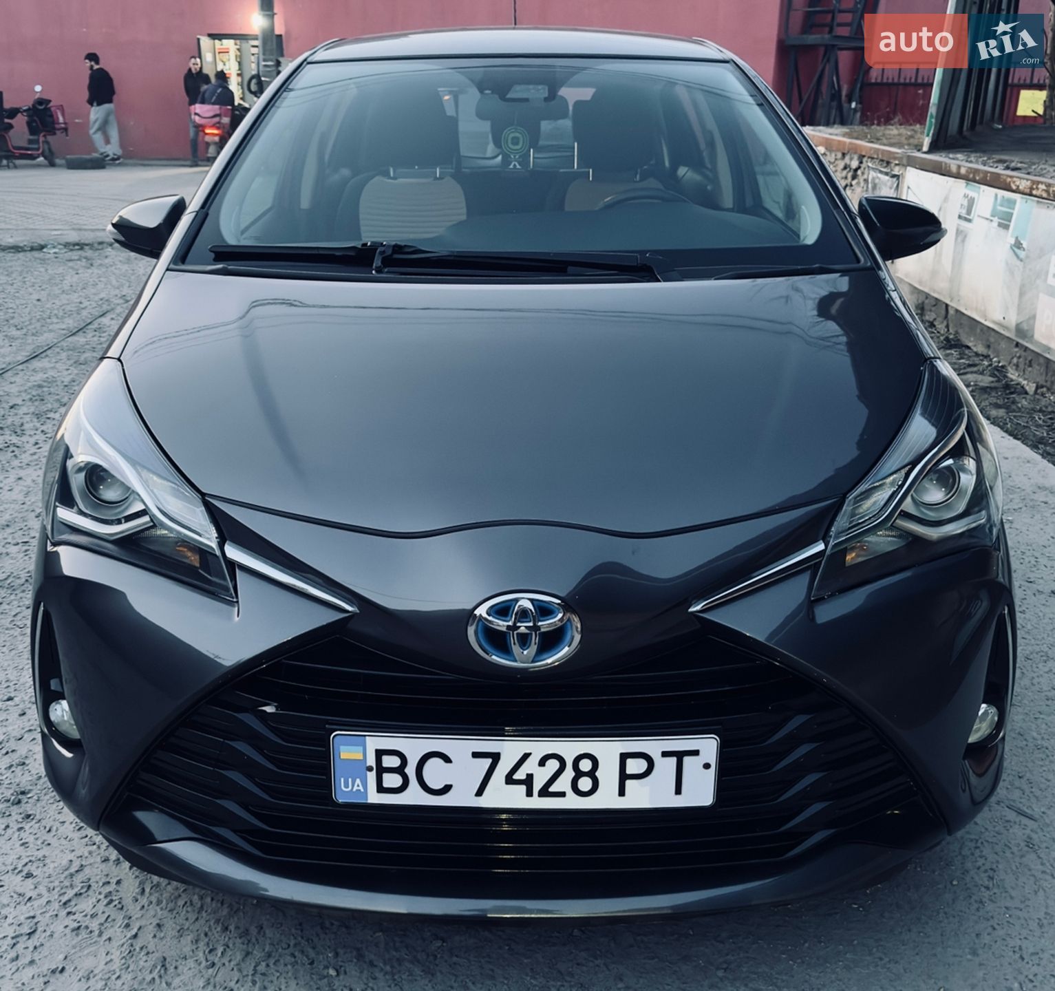 TOYOTA YARIS 2019