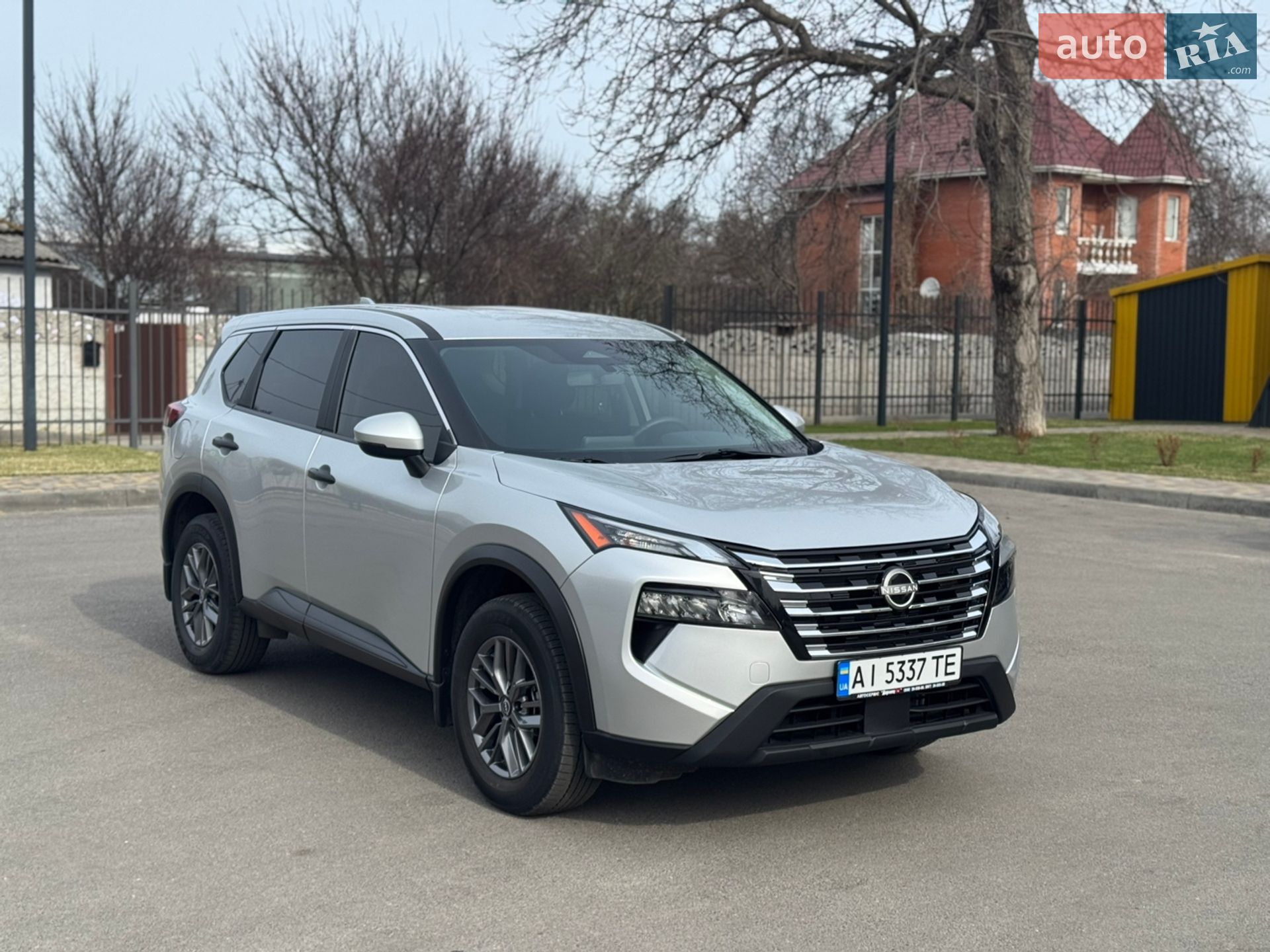 NISSAN ROGUE 2024
