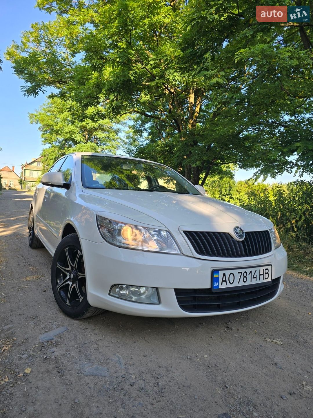 Головне фото звіту автомобіля SKODA OCTAVIA 2012