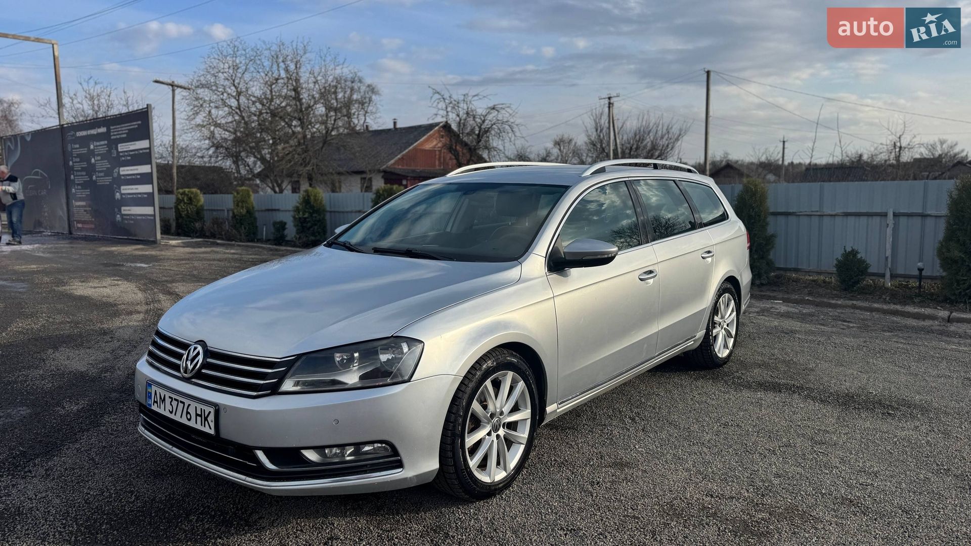 VOLKSWAGEN PASSAT 2011