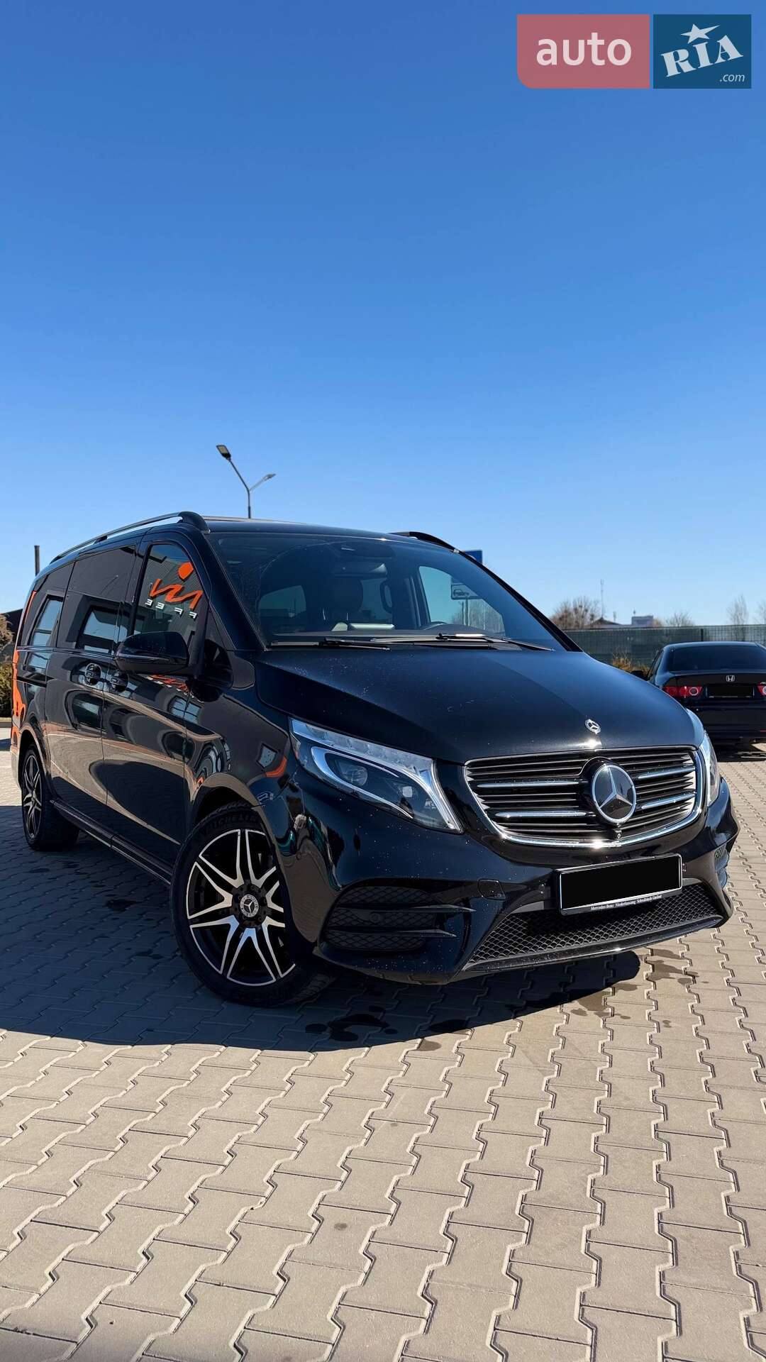 MERCEDES-BENZ V250 2018