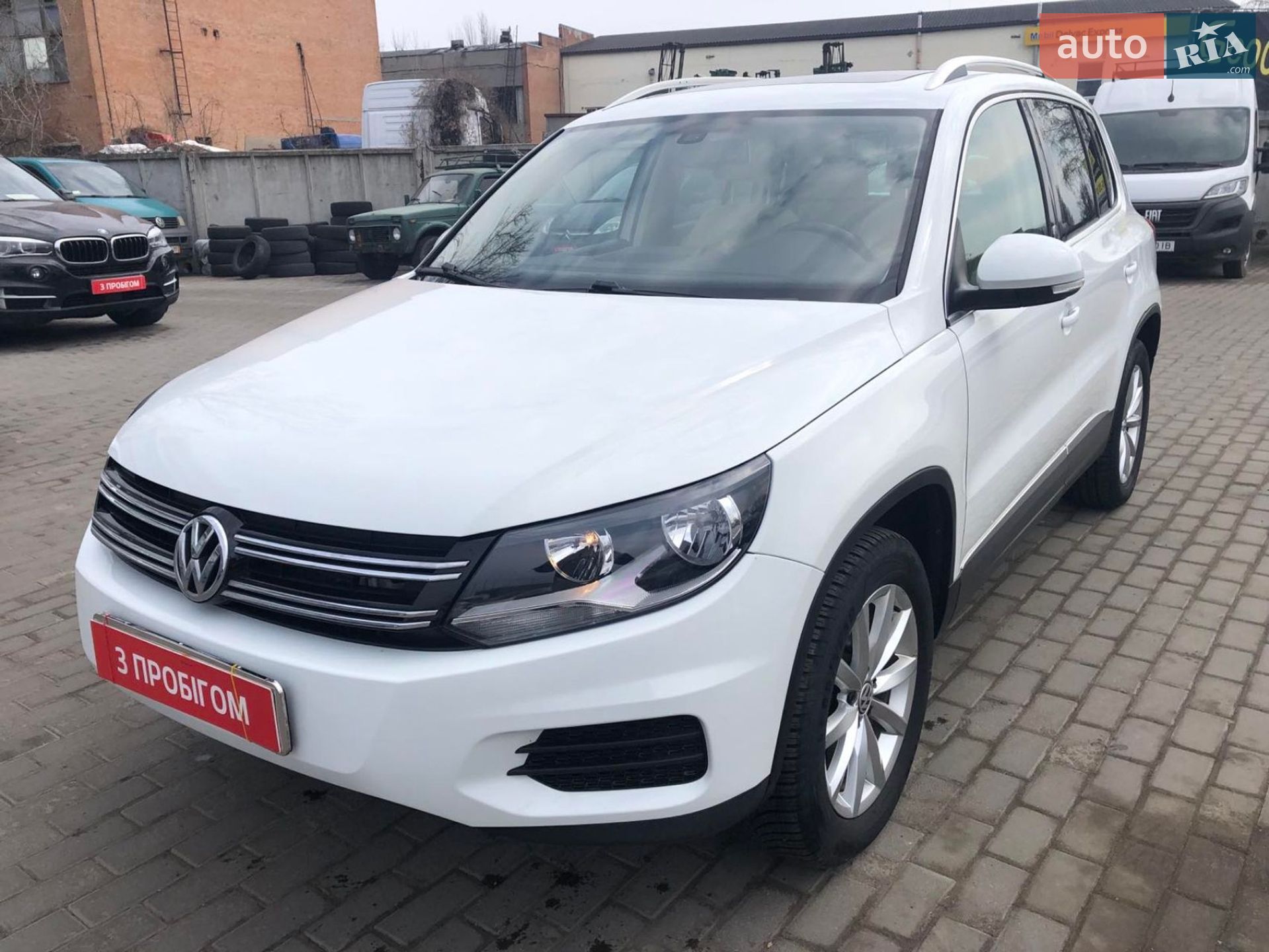 VOLKSWAGEN TIGUAN 2016