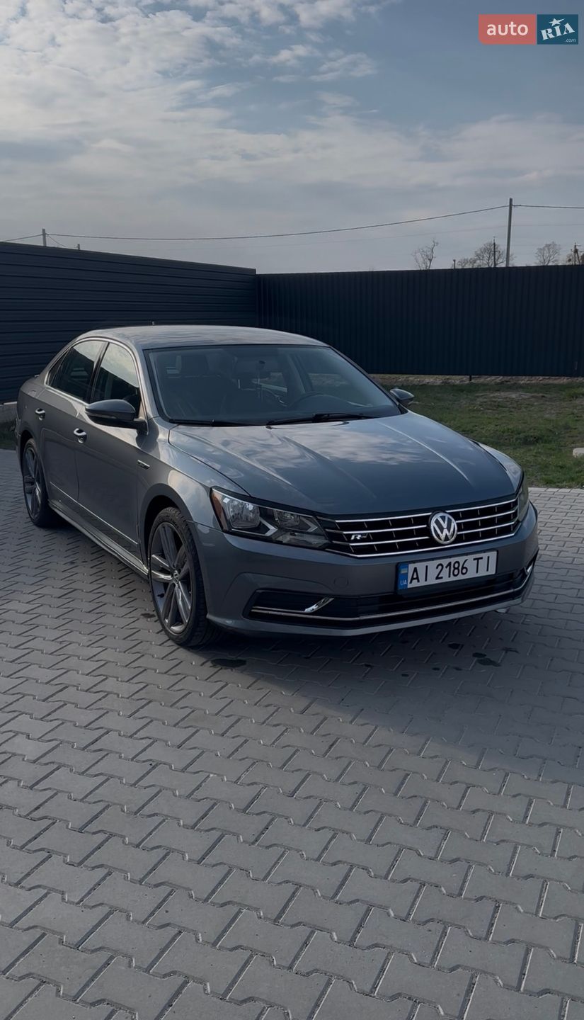 VOLKSWAGEN PASSAT 2017