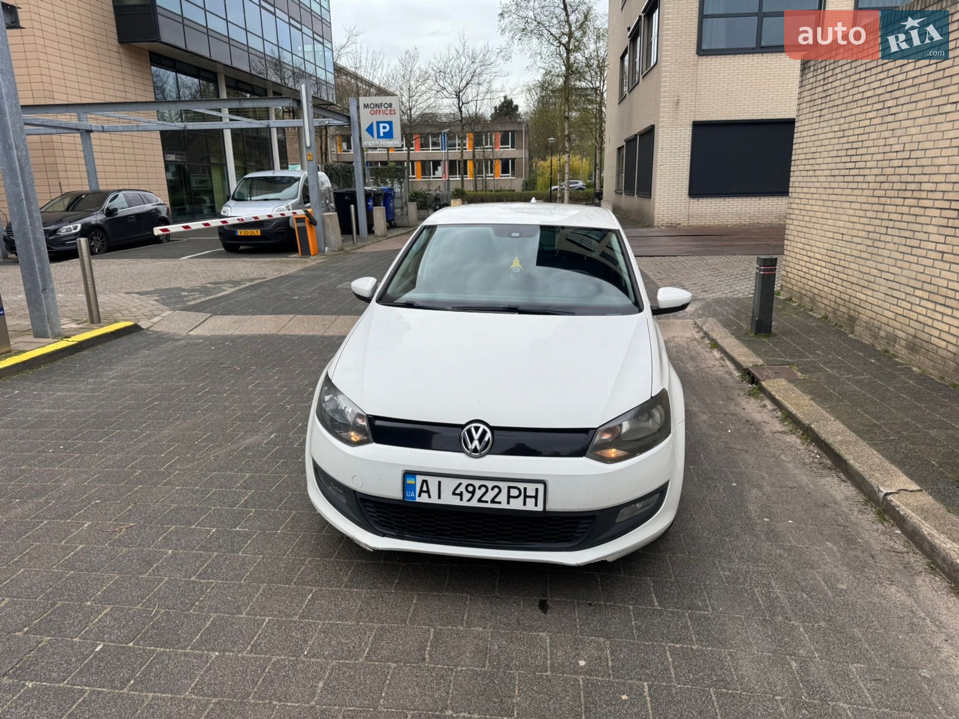 VOLKSWAGEN POLO 2011