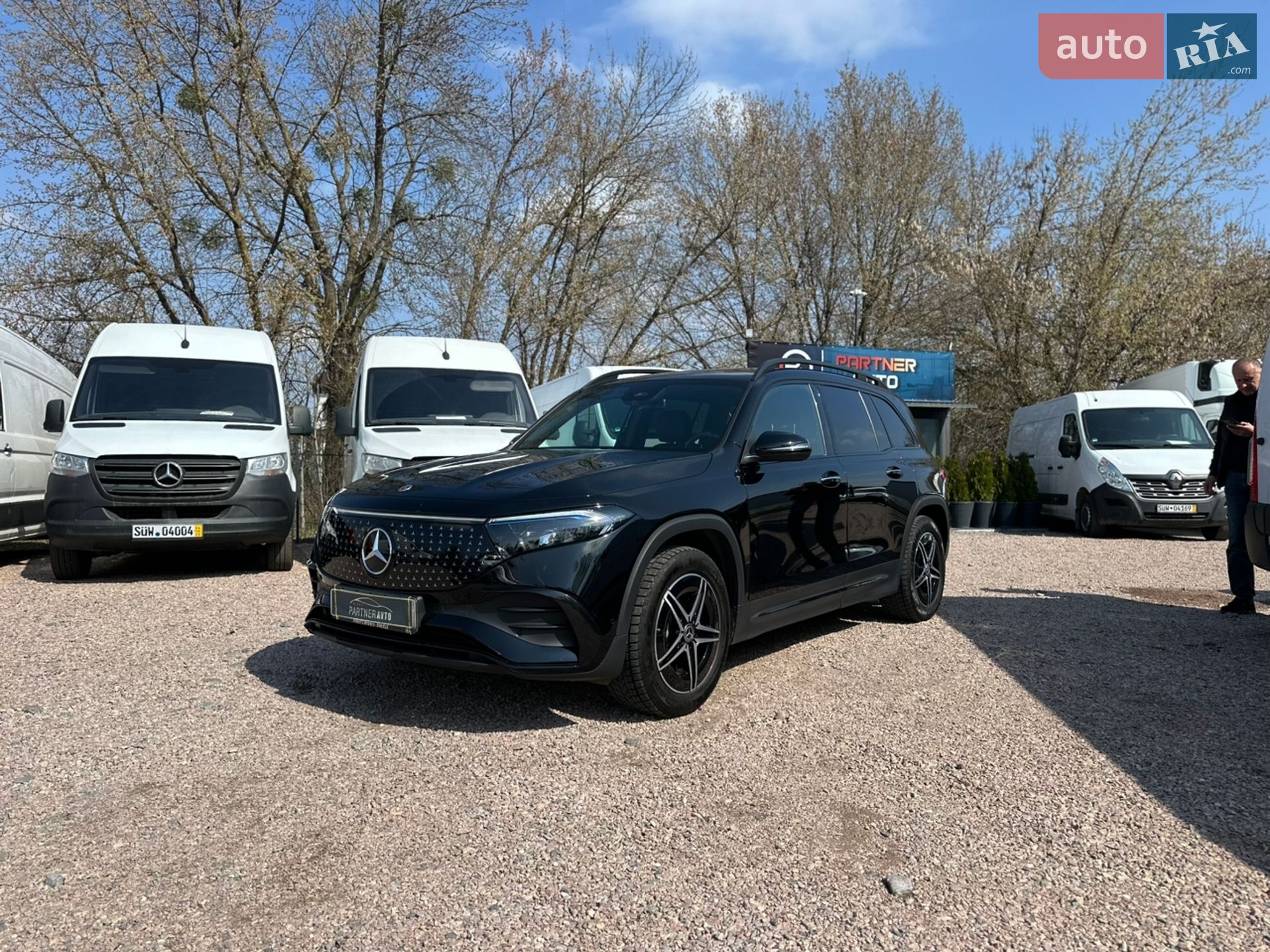 Mercedes-Benz EQB 2025