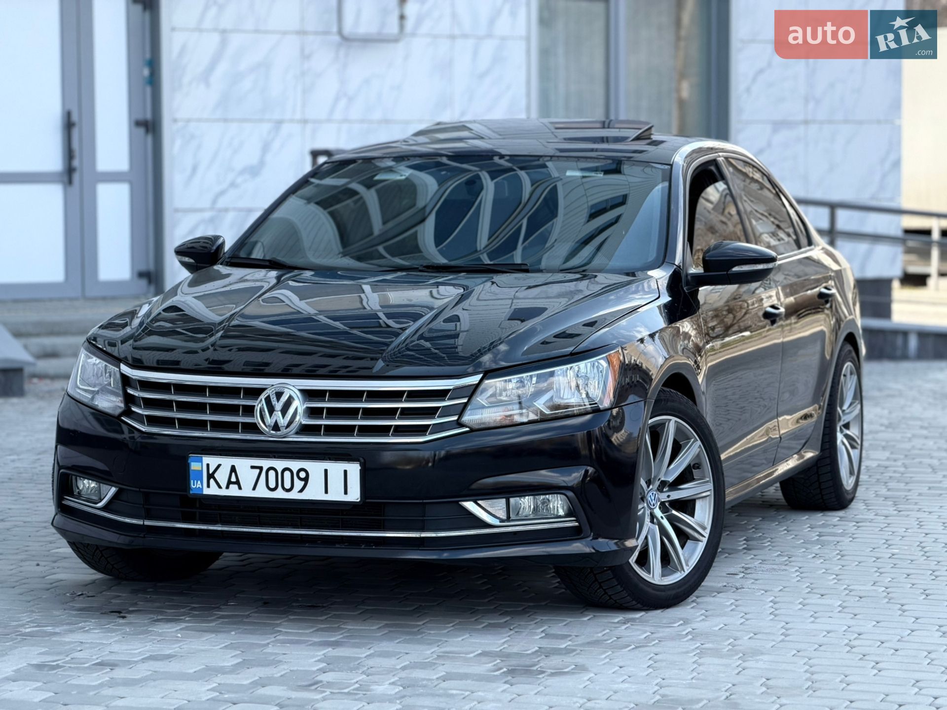 VOLKSWAGEN PASSAT