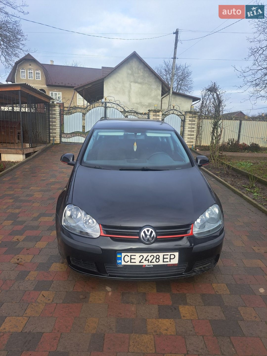 VOLKSWAGEN GOLF 2004