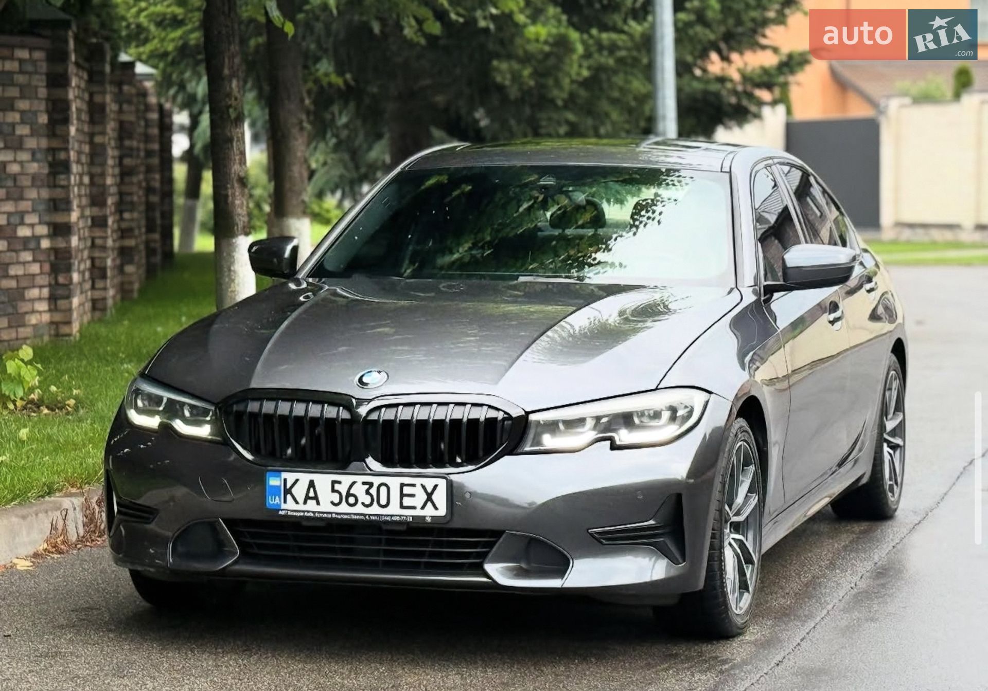 BMW 330XI 2019