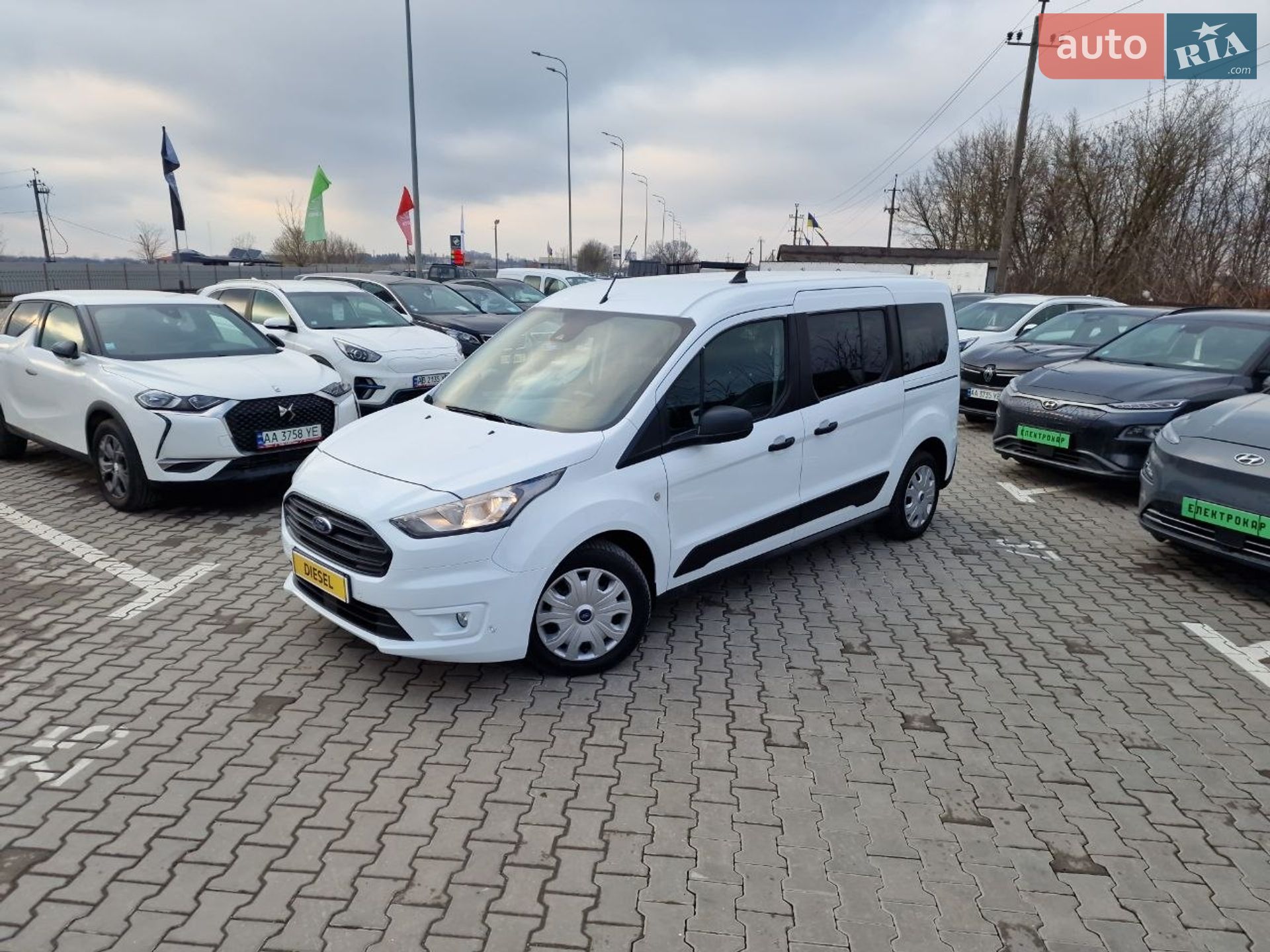FORD TRANSIT CONNECT 2021