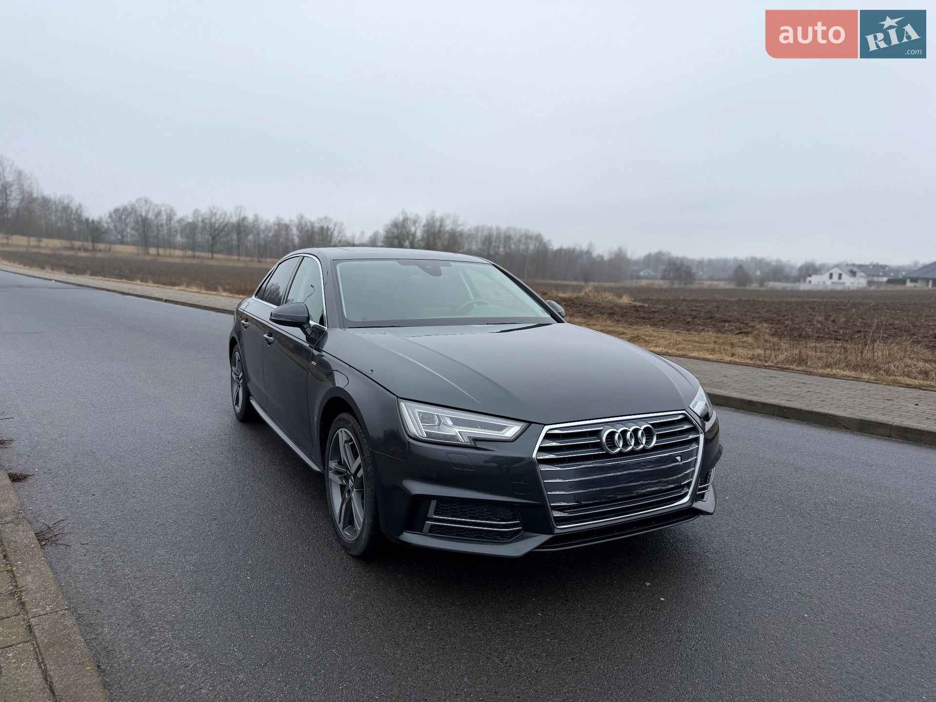 AUDI A4 2017