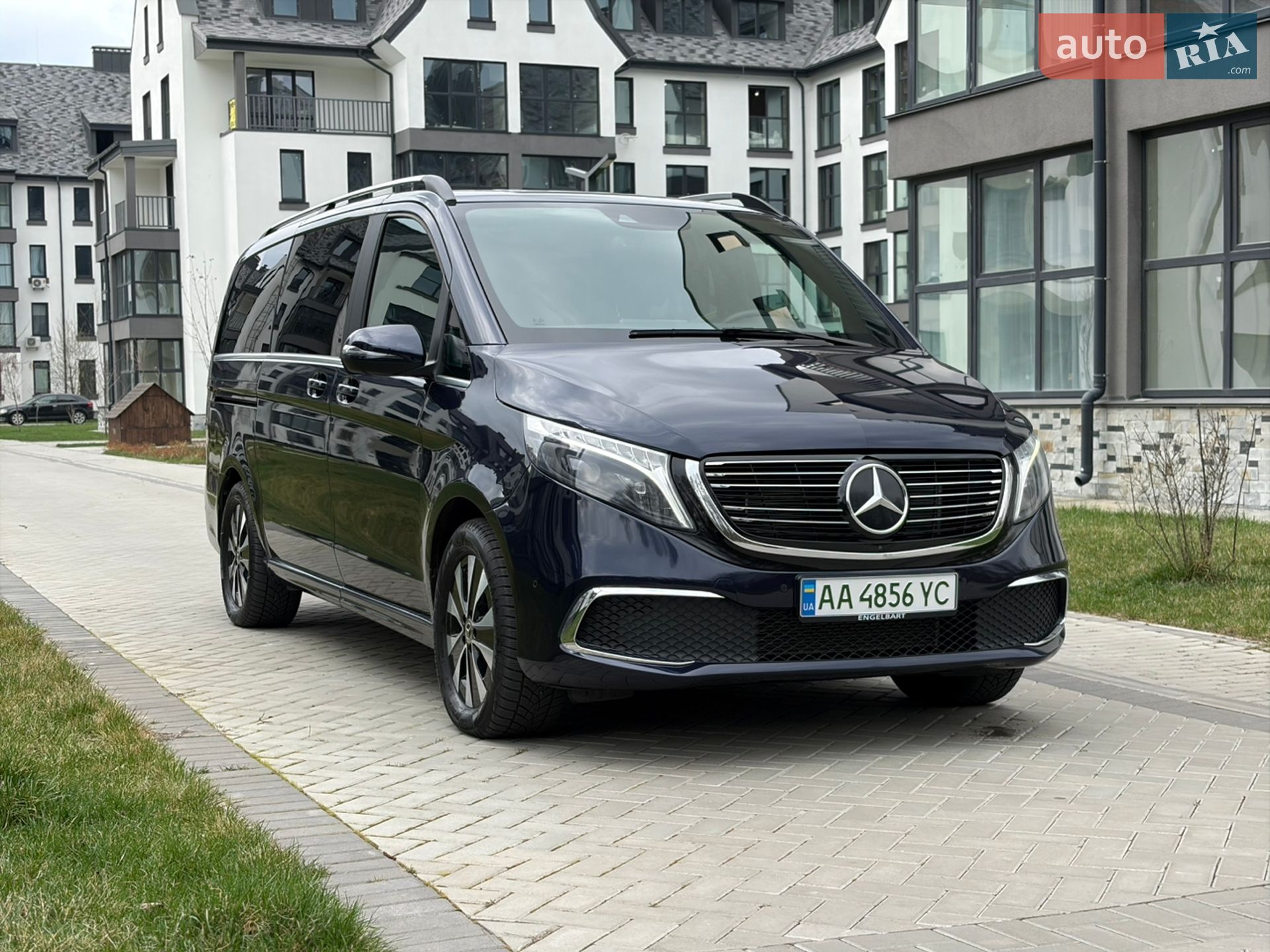 MERCEDES-BENZ EQV 2020